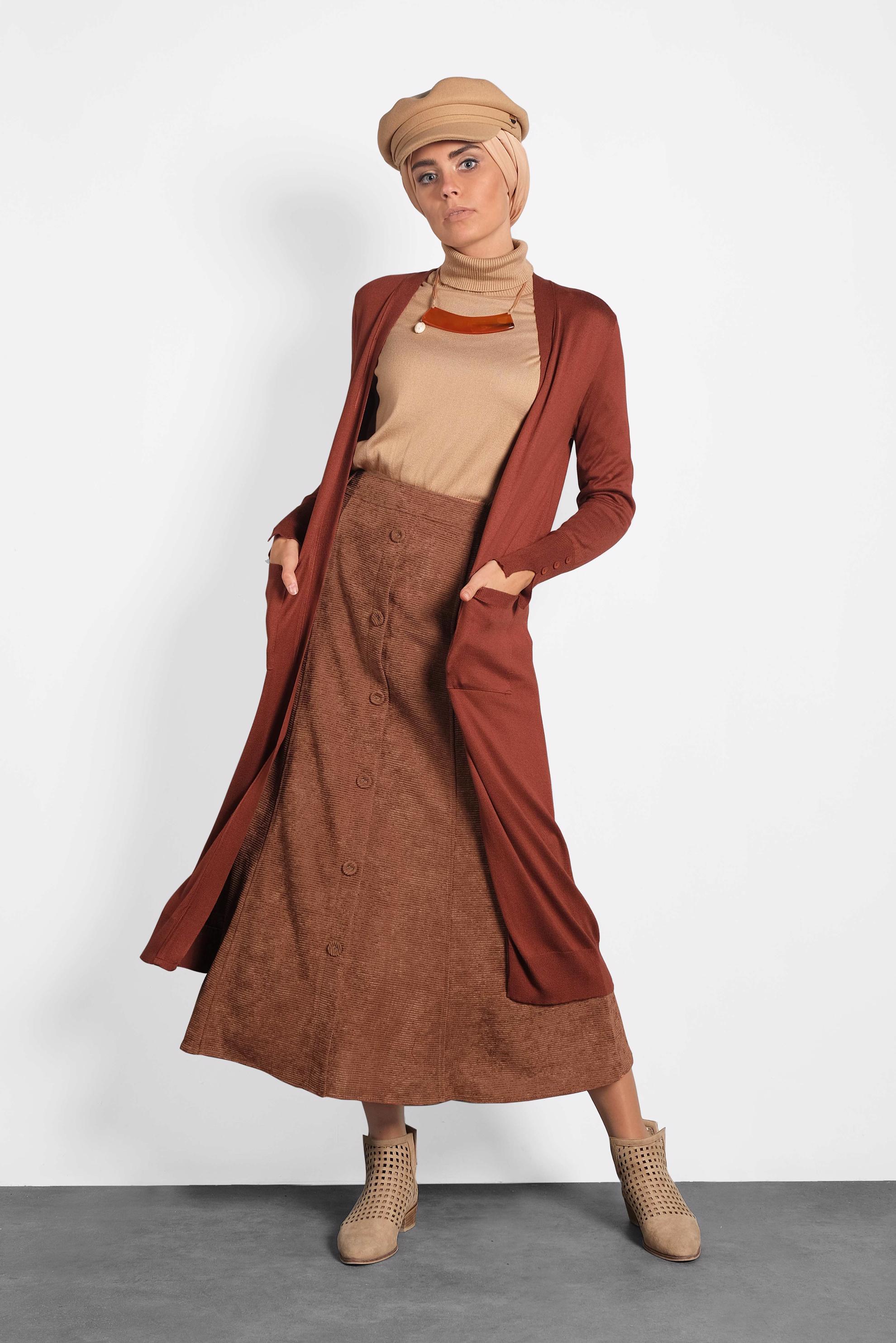 Tesettür giyim TURUNCU MANŞETLERİ DÜĞMELİ CEPLİ TRİKO HIRKA 40044 