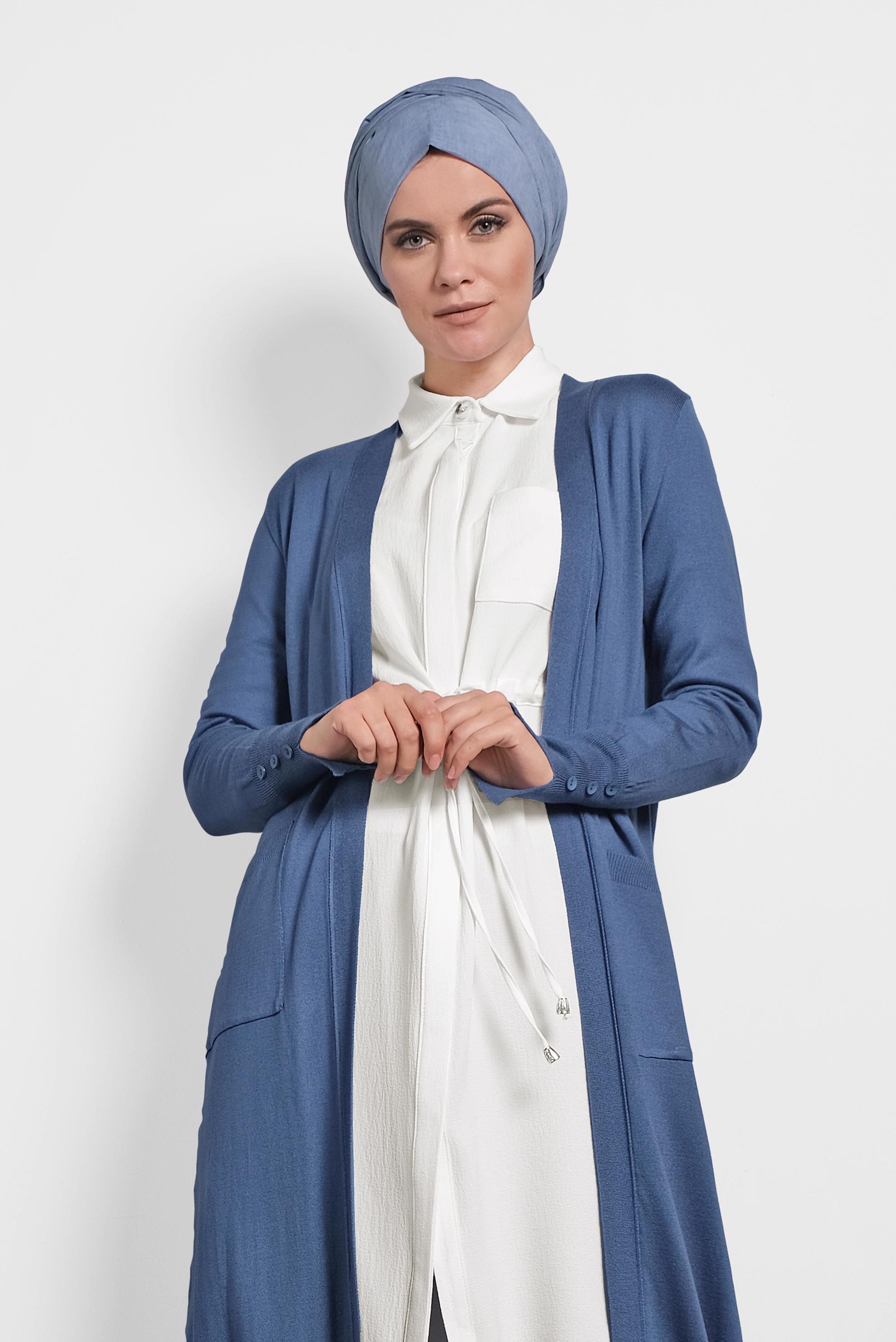 Tesettür giyim LACİVERT MANŞETLERİ DÜĞMELİ CEPLİ TRİKO HIRKA 40044 