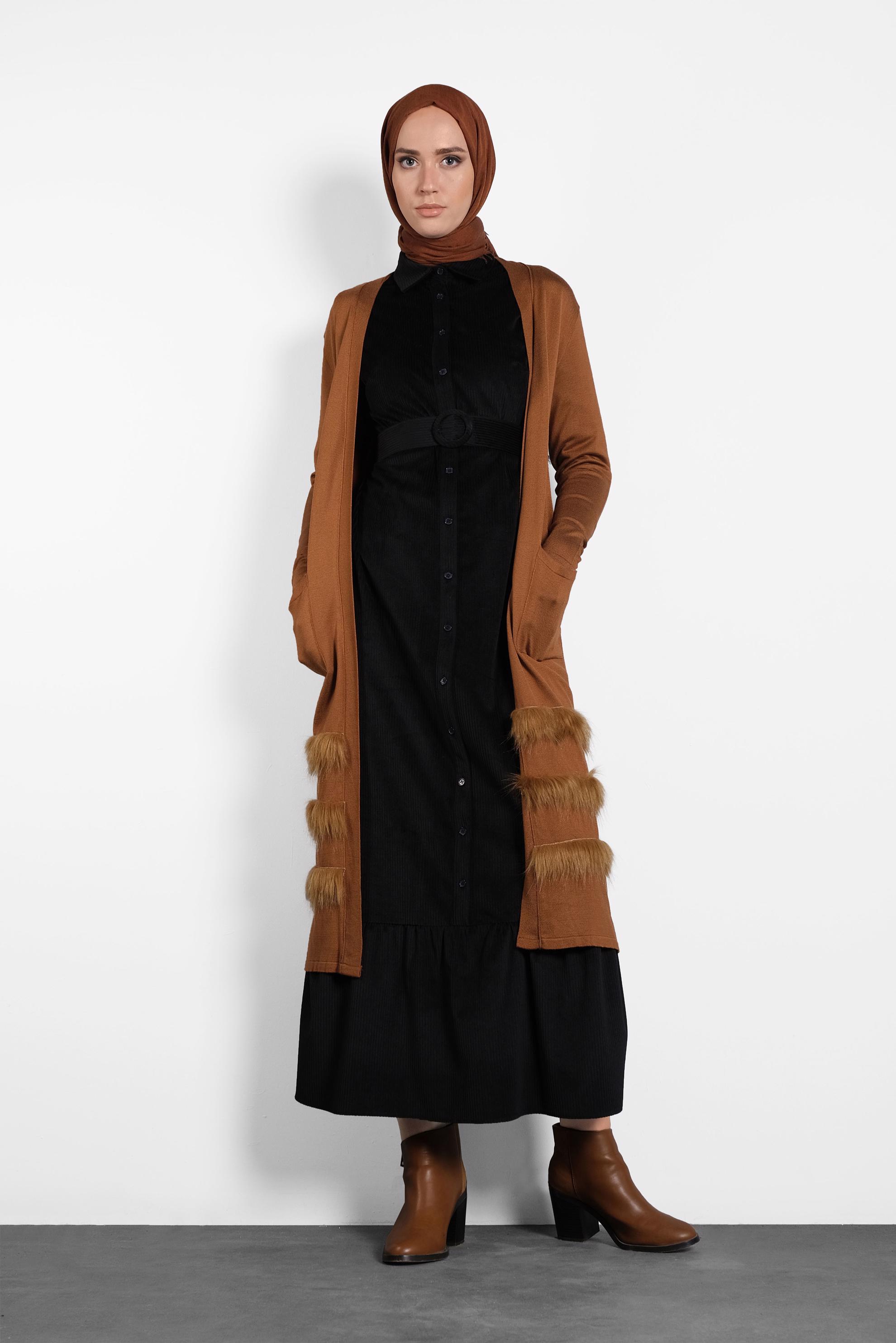 Tesettür giyim TABA ETEĞİ KÜRKLÜ TRİKO HIRKA 40045