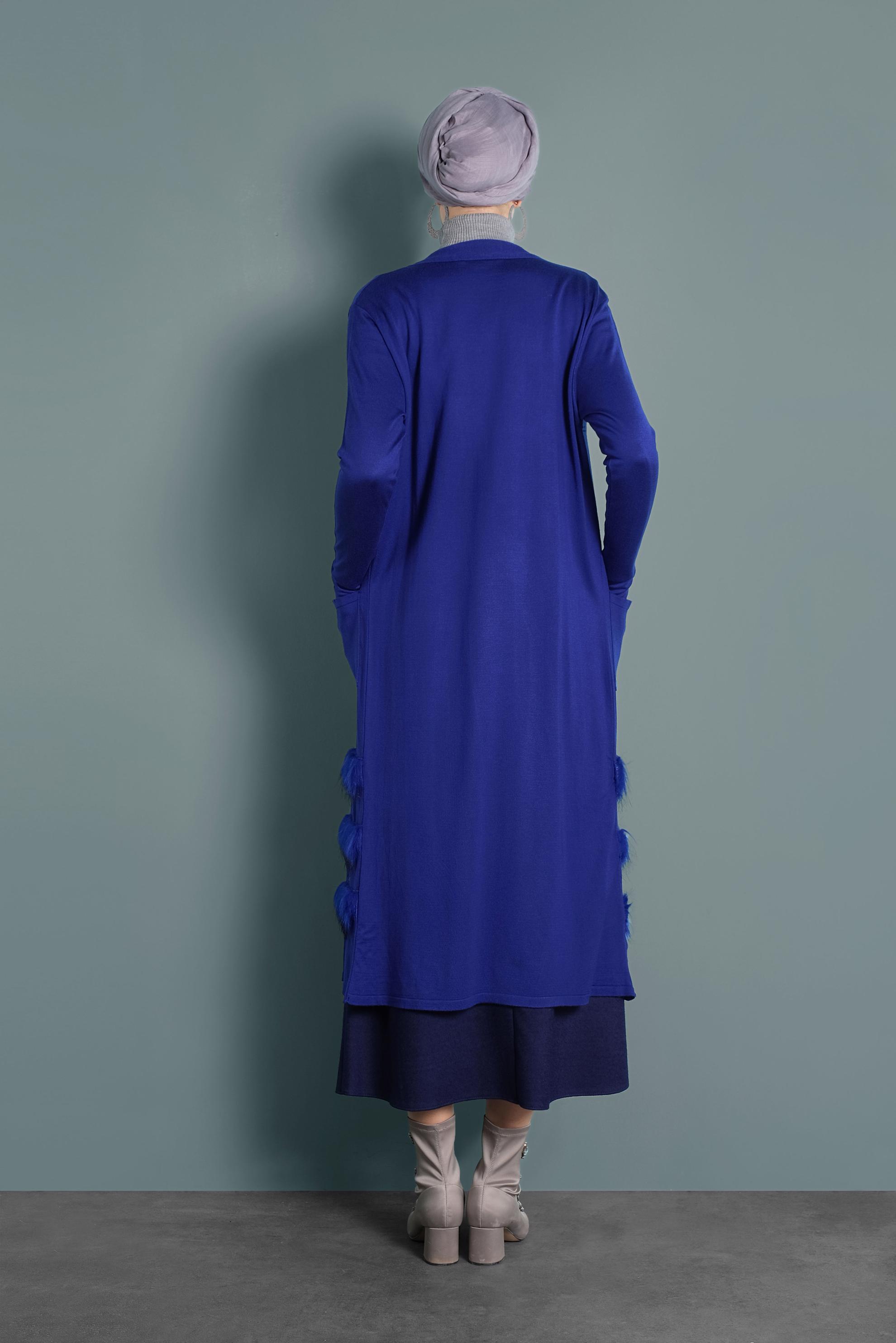 Tesettür giyim LACİVERT ETEĞİ KÜRKLÜ TRİKO HIRKA 40045