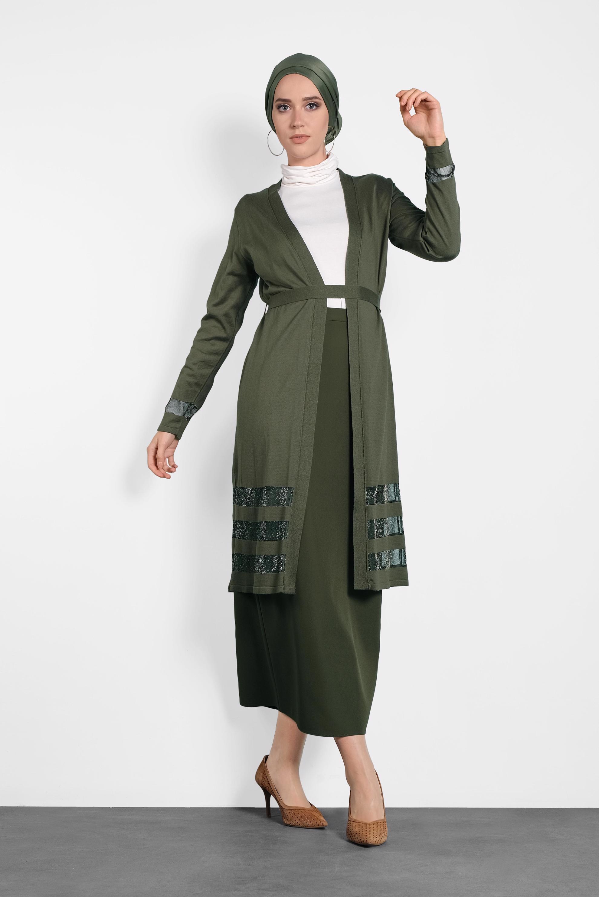 Tesettür giyim HAKİ KUŞAKLI HIRKA 40050 