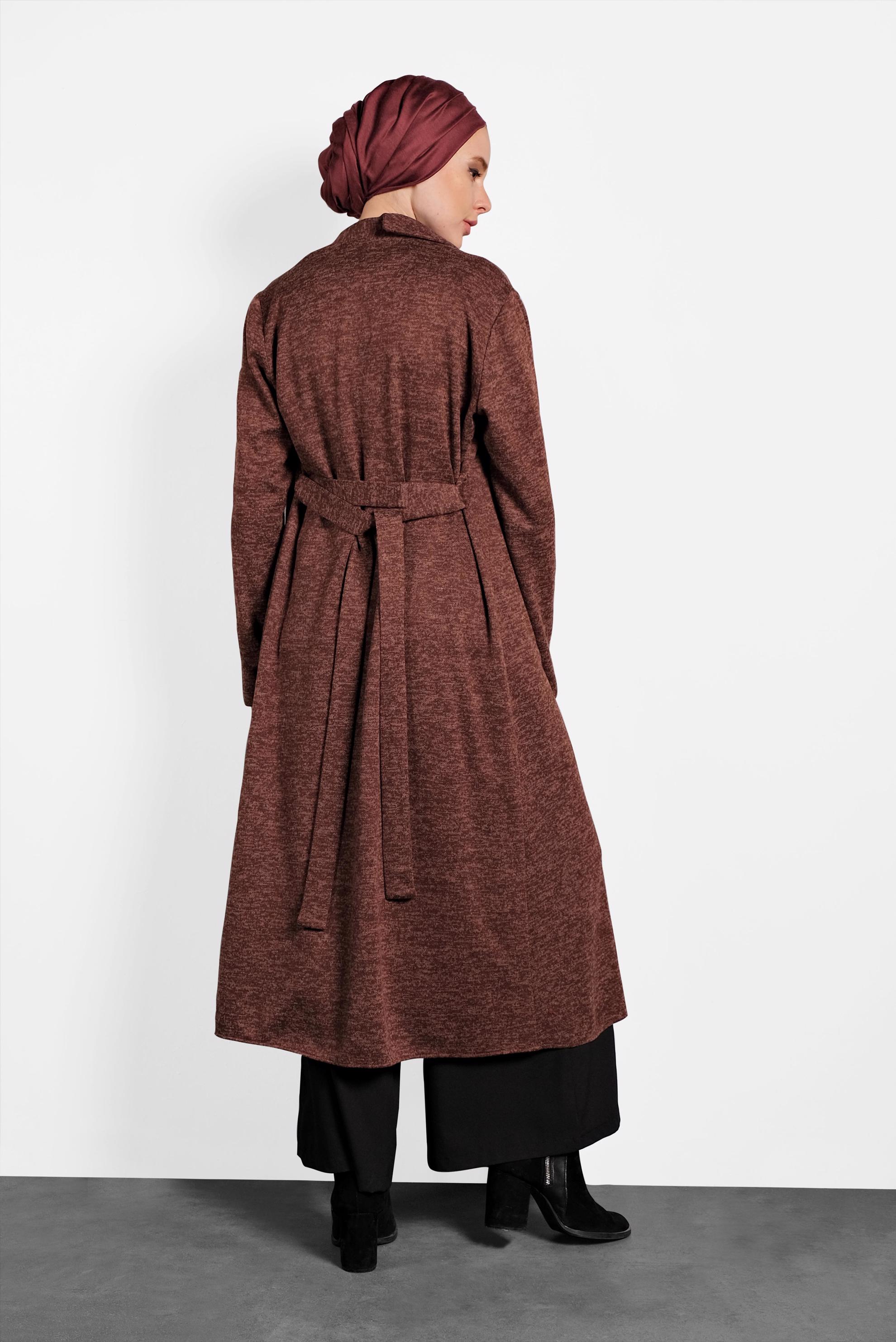 Tesettür giyim TURUNCU YAKASI İŞLEMELİ KUŞAKLI HIRKA 40189 