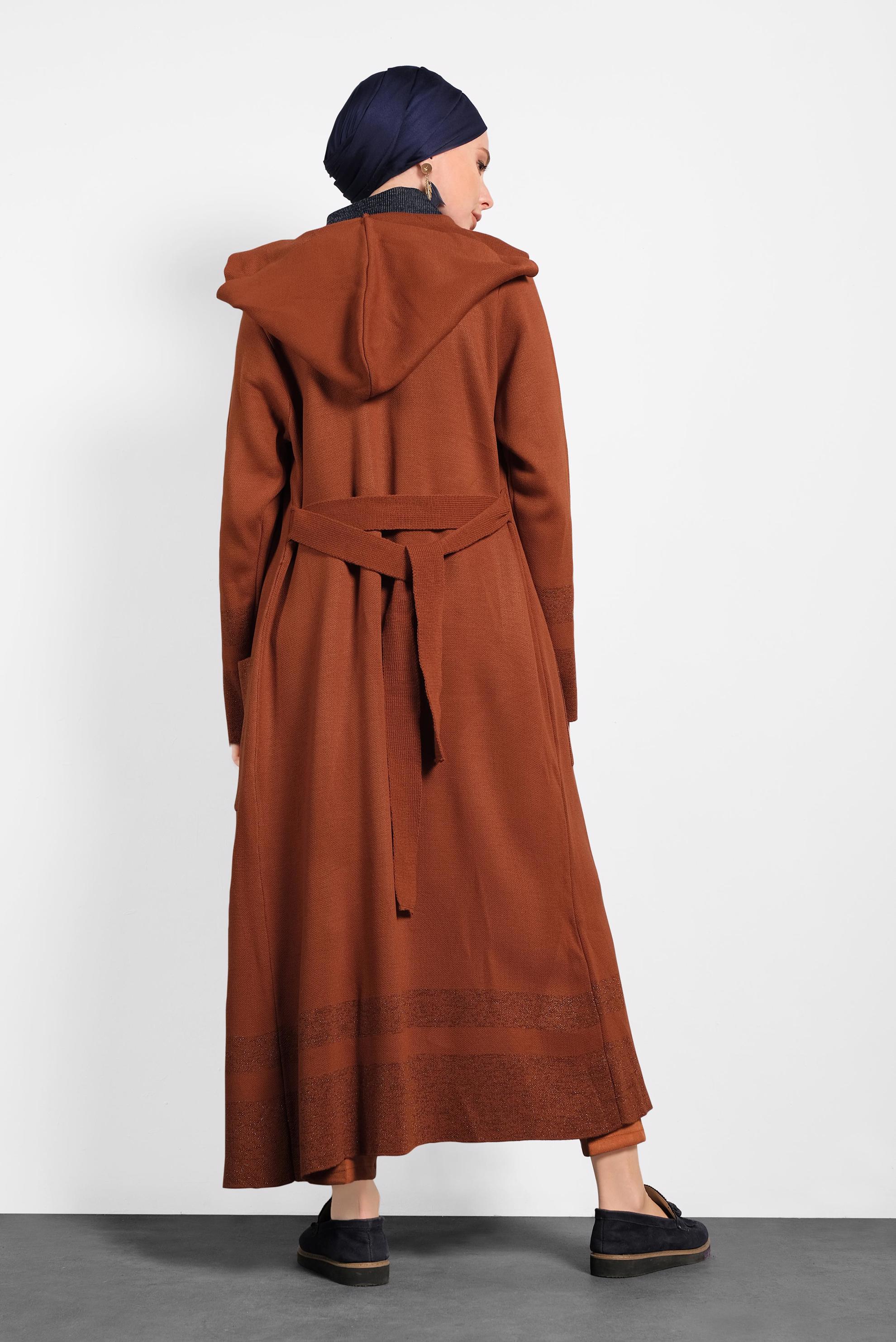 Tesettür giyim TURUNCU KAPÜŞONLU KUŞAKLI HIRKA 40276 