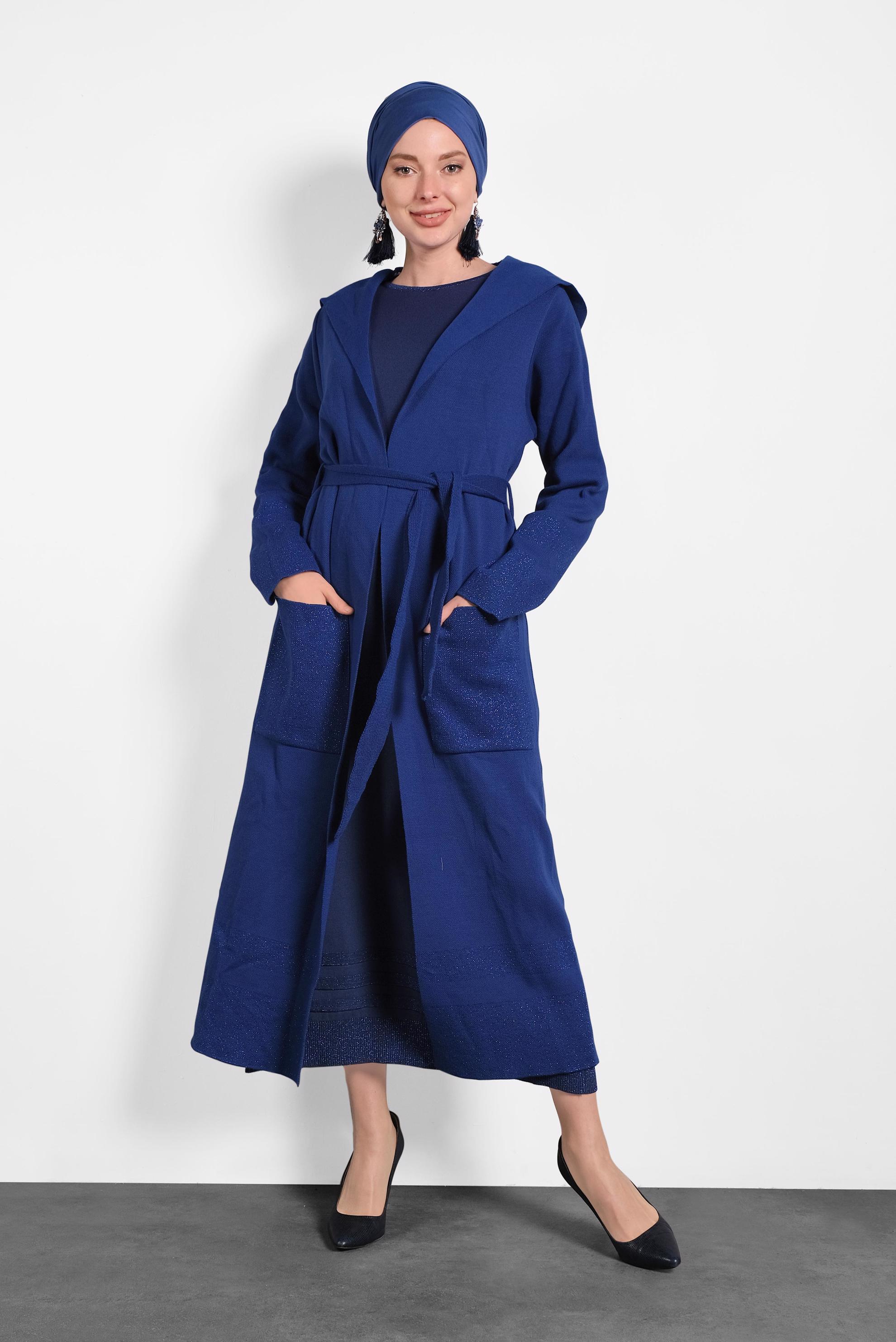 Tesettür giyim LACİVERT KAPÜŞONLU KUŞAKLI HIRKA 40276 
