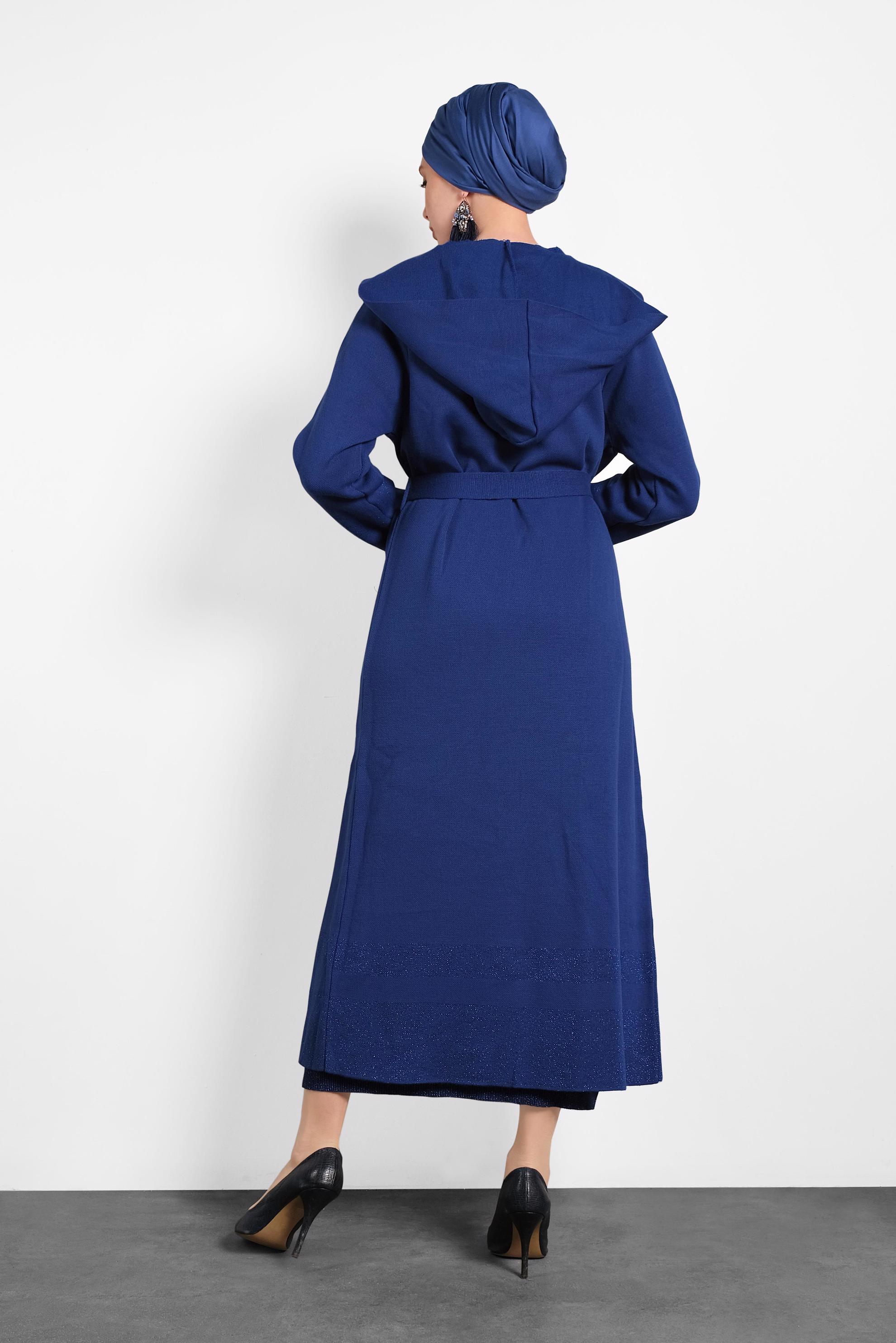 Tesettür giyim LACİVERT KAPÜŞONLU KUŞAKLI HIRKA 40276 