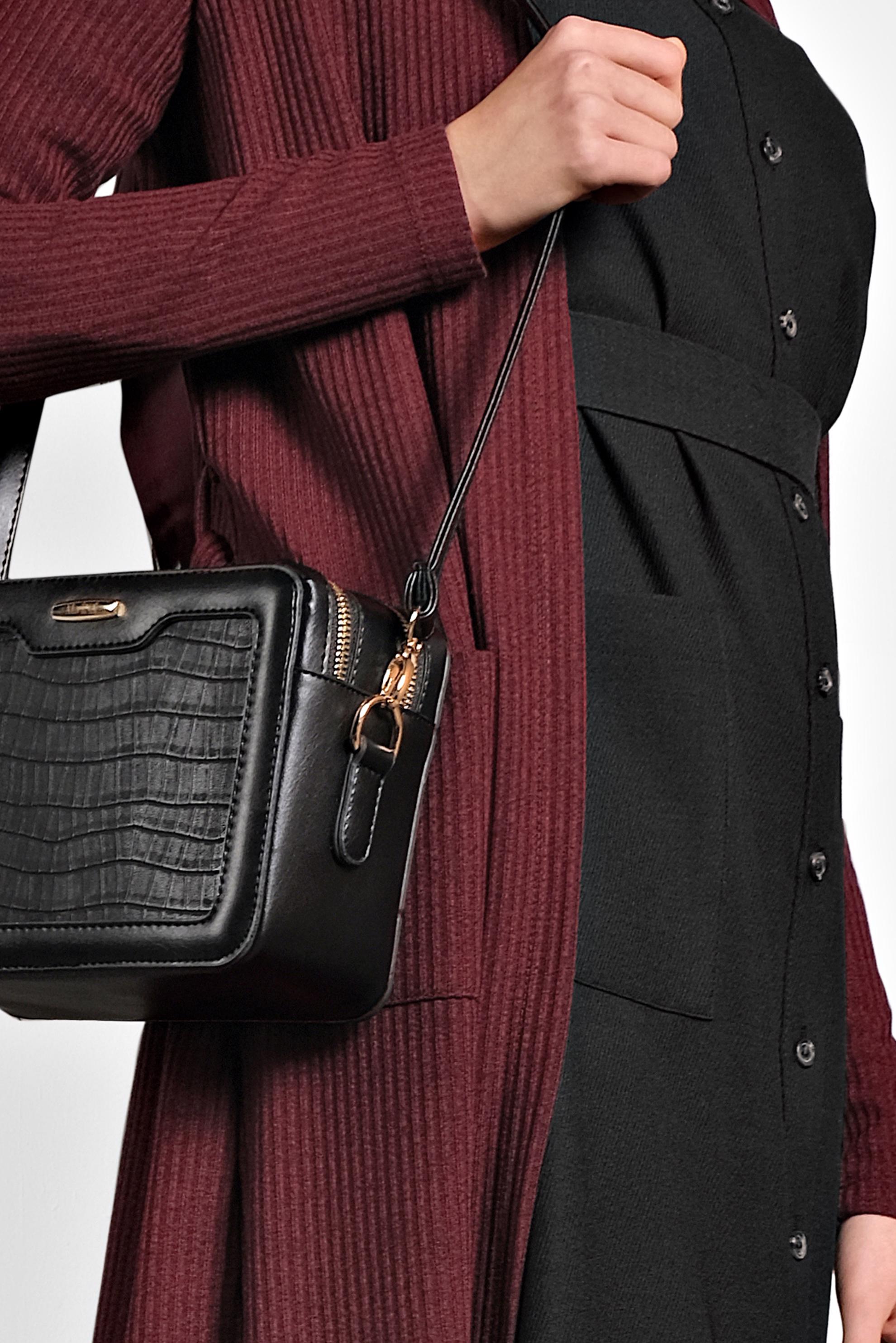 Tesettür giyim BORDO CEPLİ TRİKO HIRKA 40354