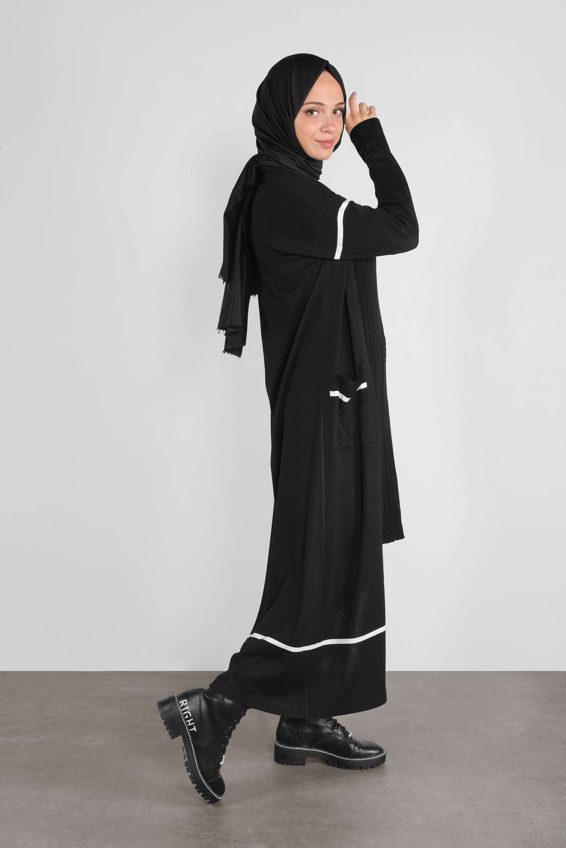 Tesettür giyim SİYAH CEPLİ TRİKO HIRKA 41042 