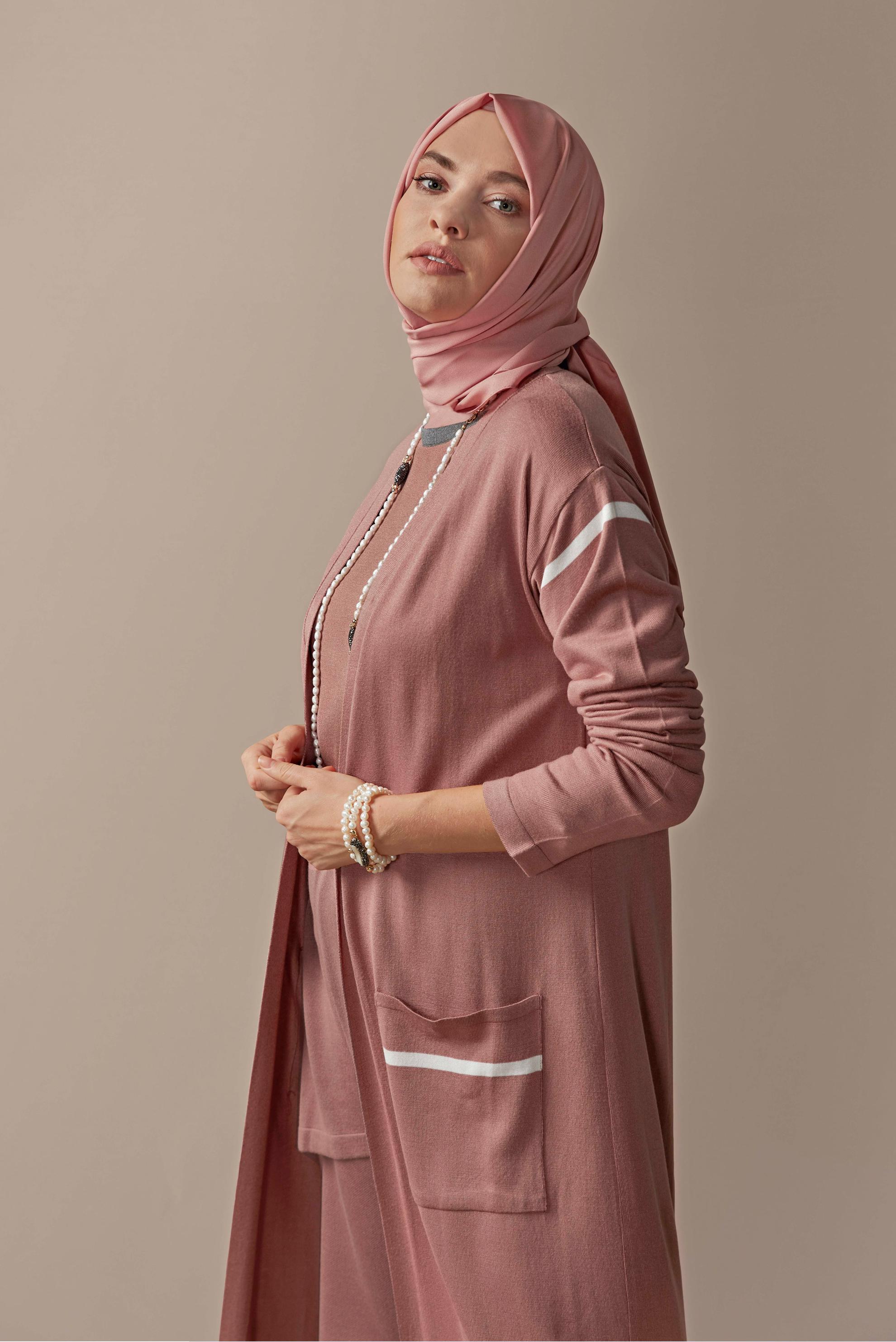 Vêtements hijab ROSE GILET EN MAILLE AVEC POCHES 41042