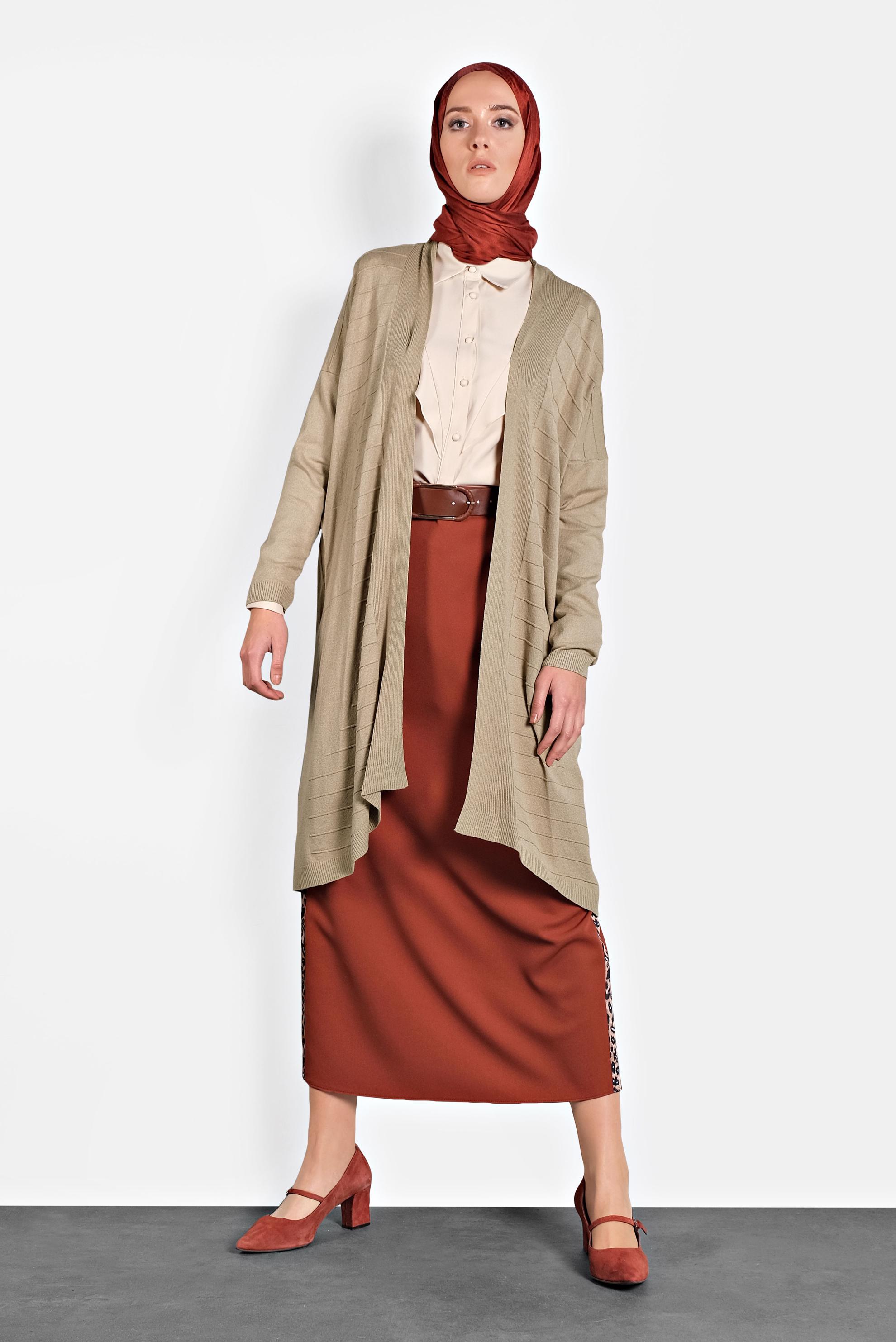 Hijab clothing BEIGE FLOWING CARDIGAN 4133 