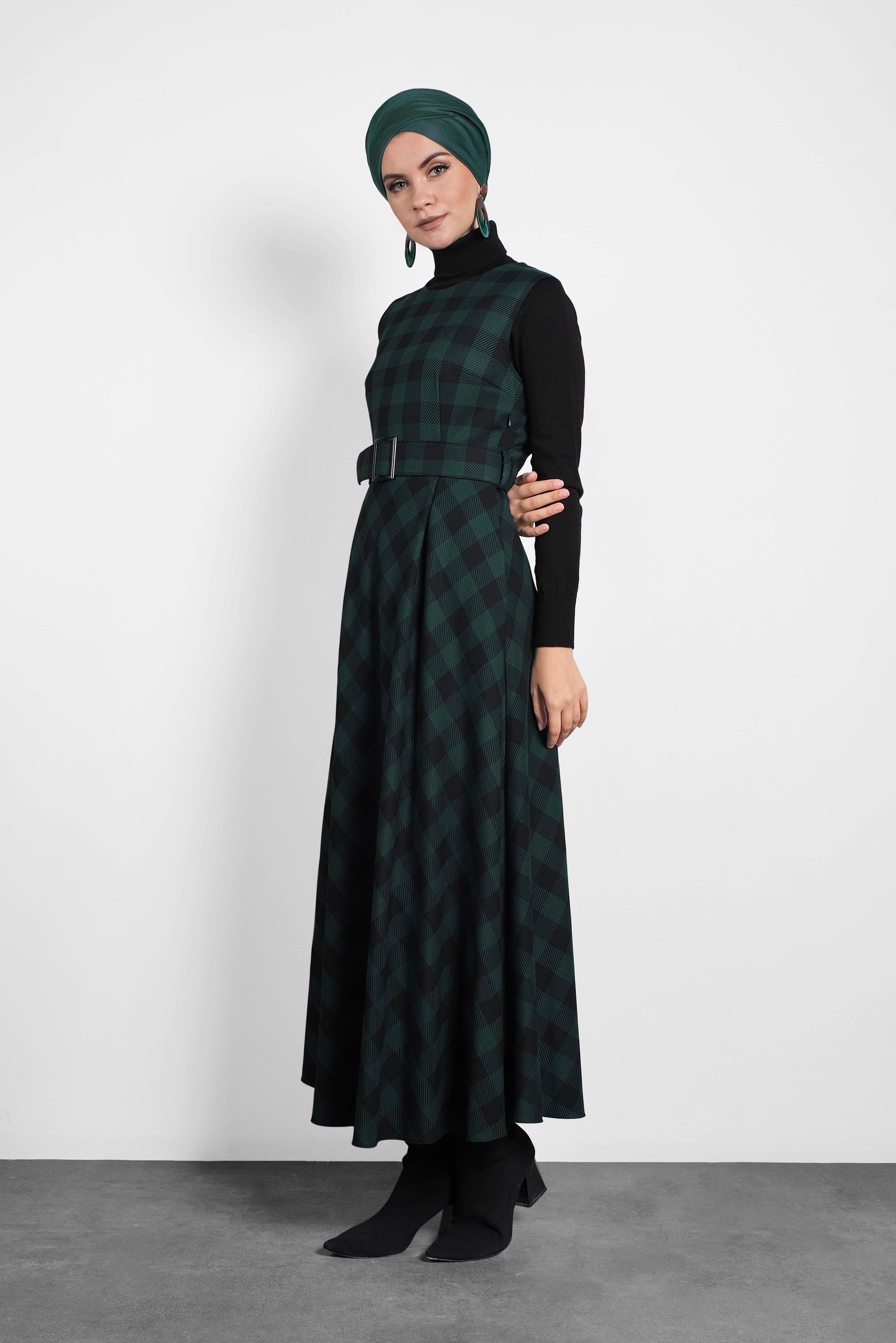 Tesettür giyim YEŞİL EKOSE KEMERLİ JİLE 40201