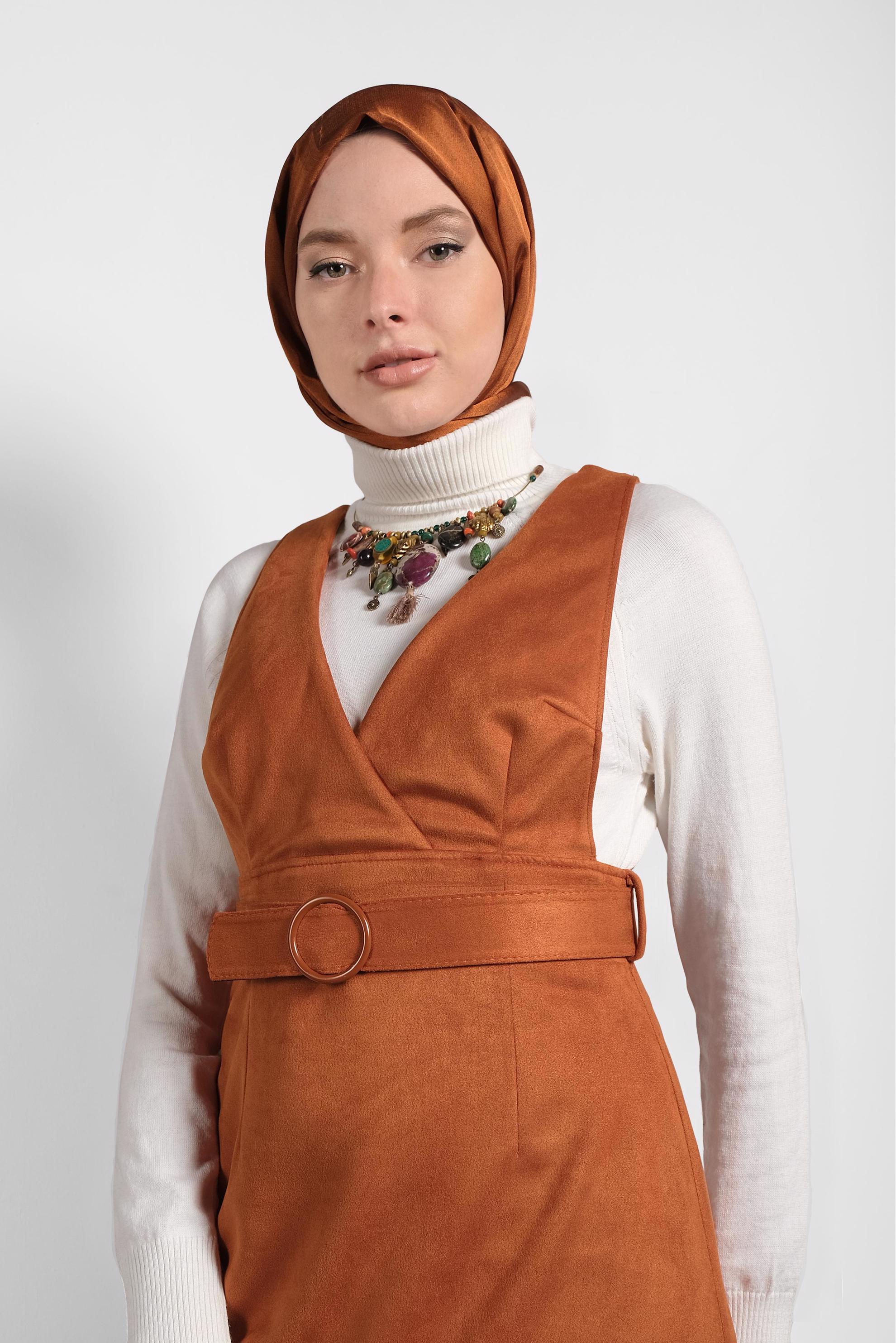 Tesettür giyim TURUNCU KEMERLİ SÜET JİLE ELBİSE 40292