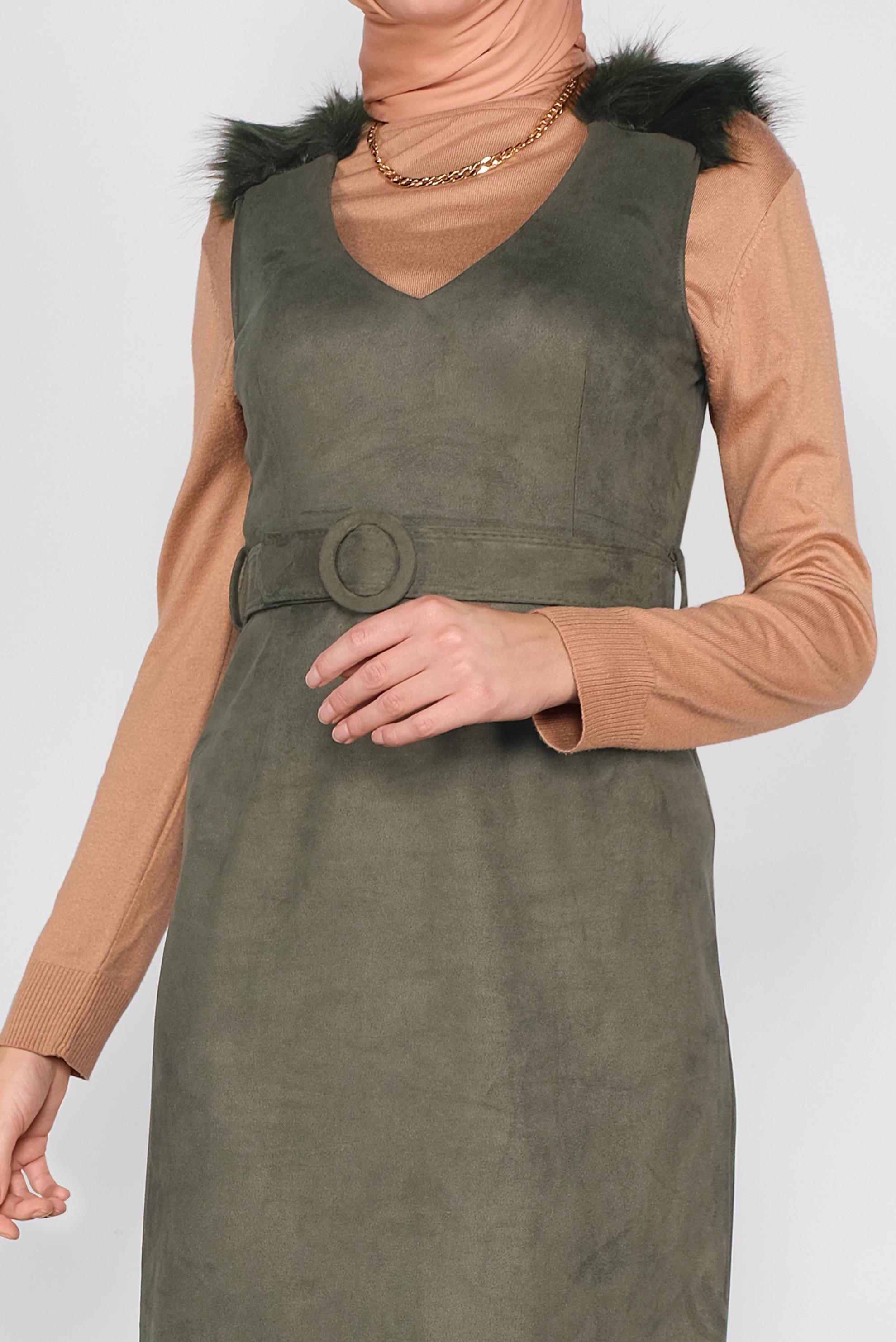 Tesettür giyim HAKİ OMUZLARI KÜRK DETAYLI SÜET JİLE 41119 