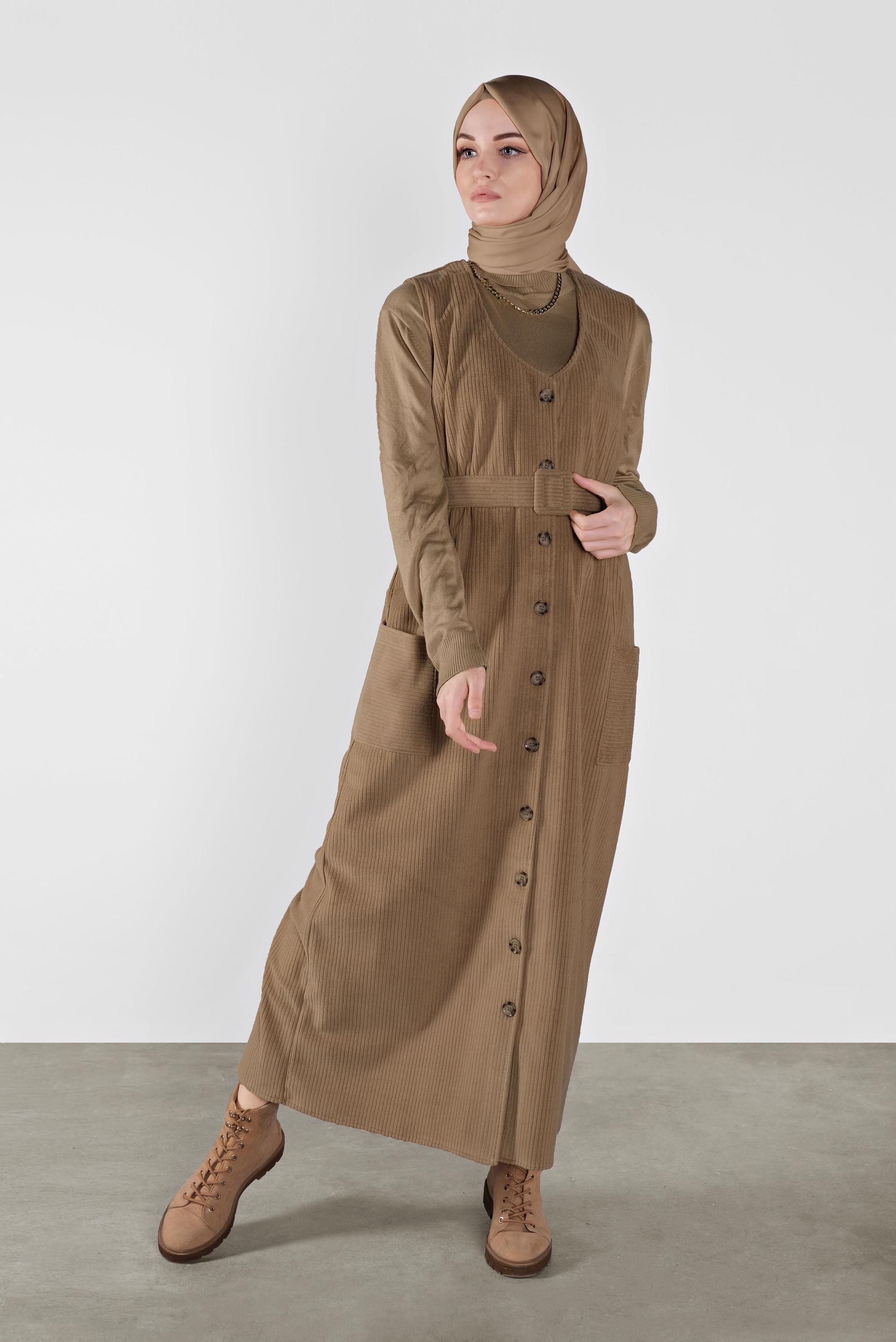 Tesettür giyim KAHVE ÖNDEN DÜĞMELİ KADİFE JİLE 41146