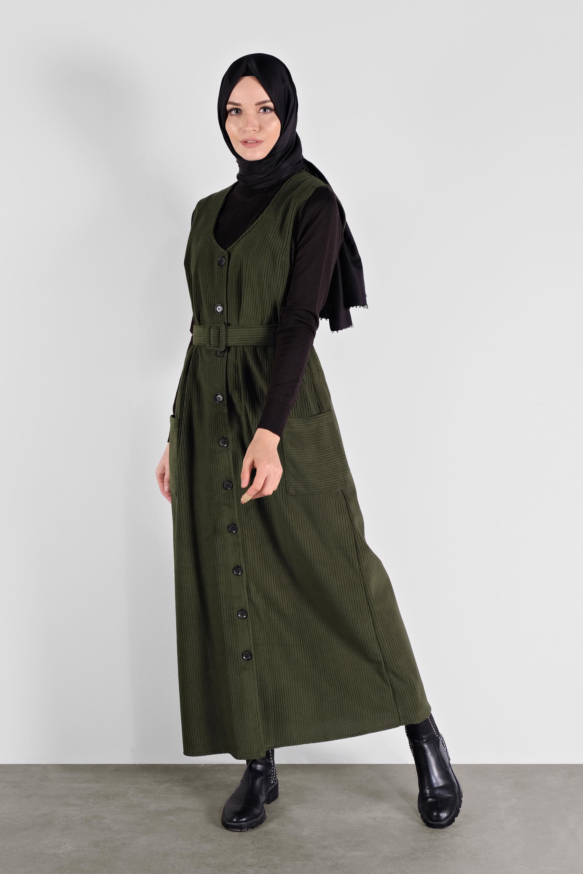 Tesettür giyim HAKİ ÖNDEN DÜĞMELİ KADİFE JİLE 41146