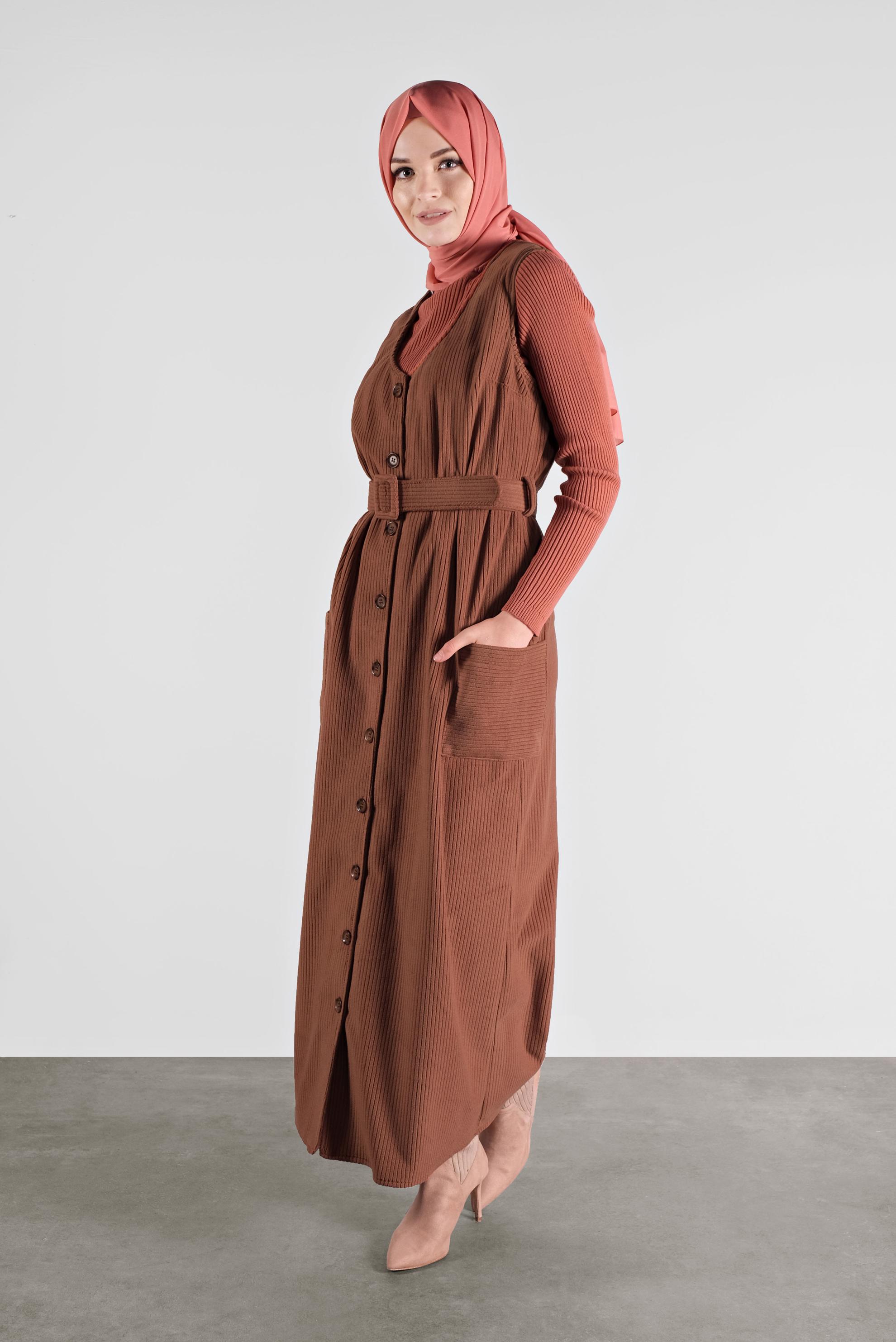 Tesettür giyim TABA ÖNDEN DÜĞMELİ KADİFE JİLE 41146
