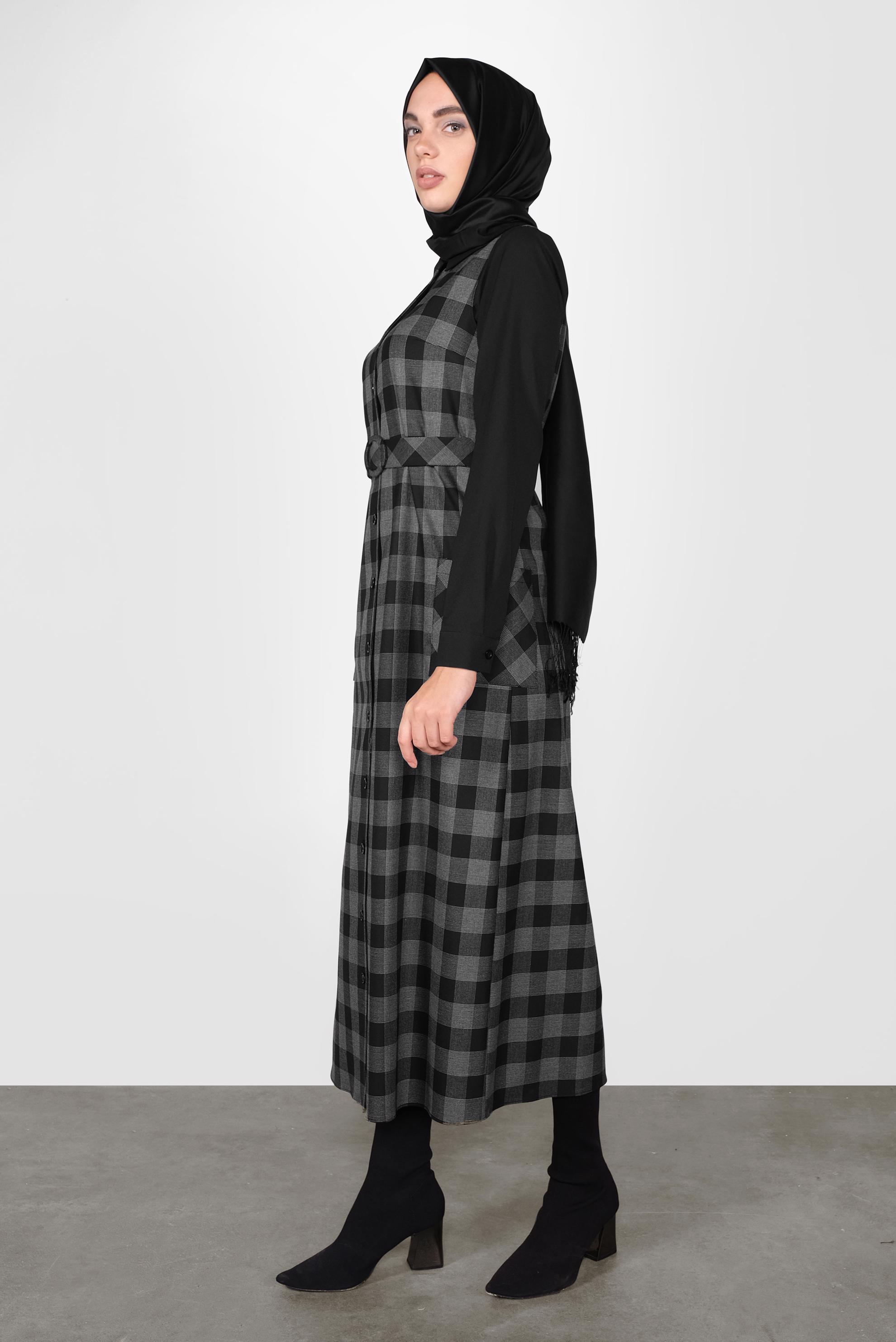 Tesettür giyim SİYAH DÜĞMELİ KARELİ JİLE 41160 