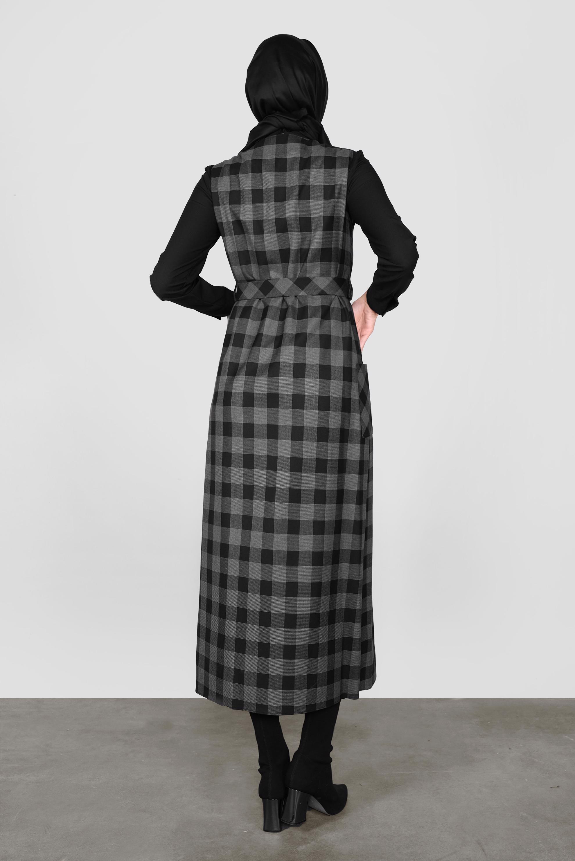 Tesettür giyim SİYAH DÜĞMELİ KARELİ JİLE 41160 