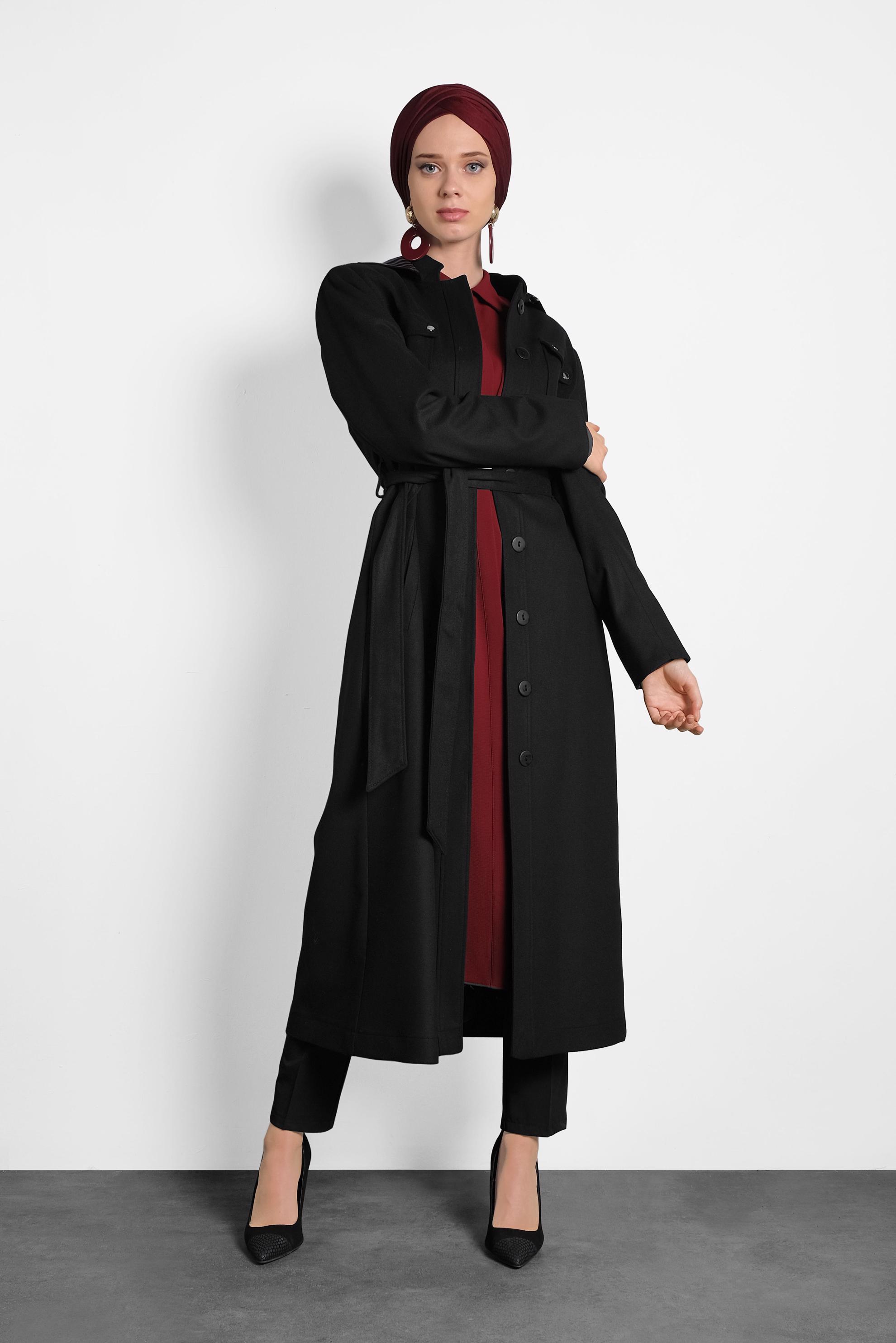 Tesettür giyim SİYAH KAPÜŞONLU KUŞAKLI KABAN 90007 