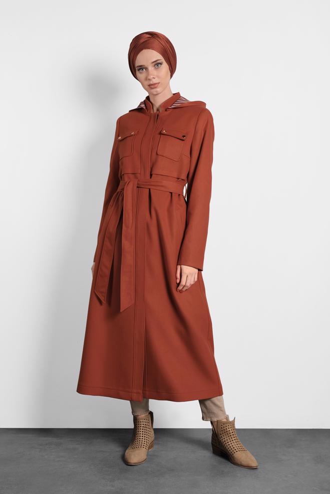 Tesettür giyim TURUNCU KAPÜŞONLU KUŞAKLI KABAN 90007  - ALVİNA