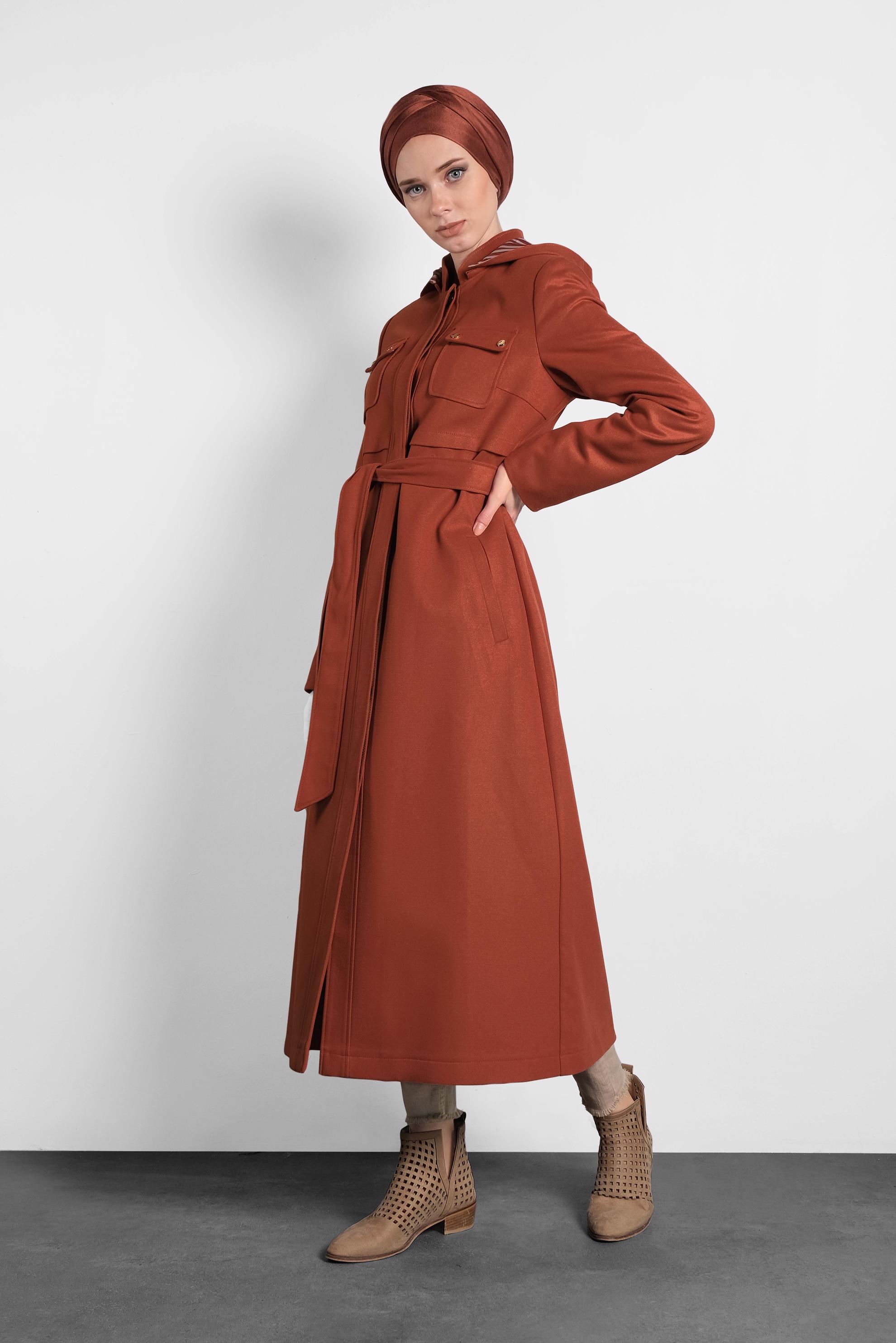 Tesettür giyim TURUNCU KAPÜŞONLU KUŞAKLI KABAN 90007 