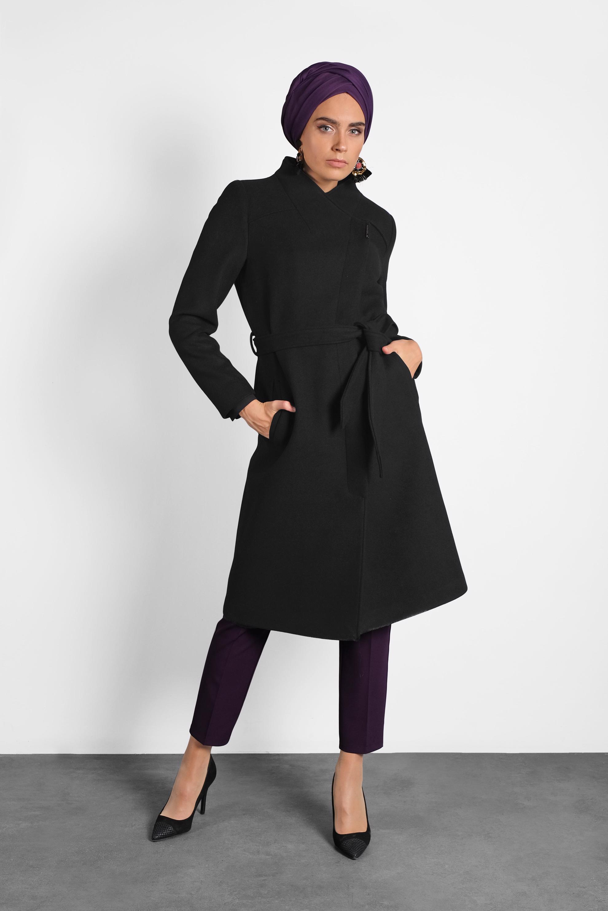 Tesettür giyim SİYAH HAKİM YAKA KUŞAKLI KABAN 90009 