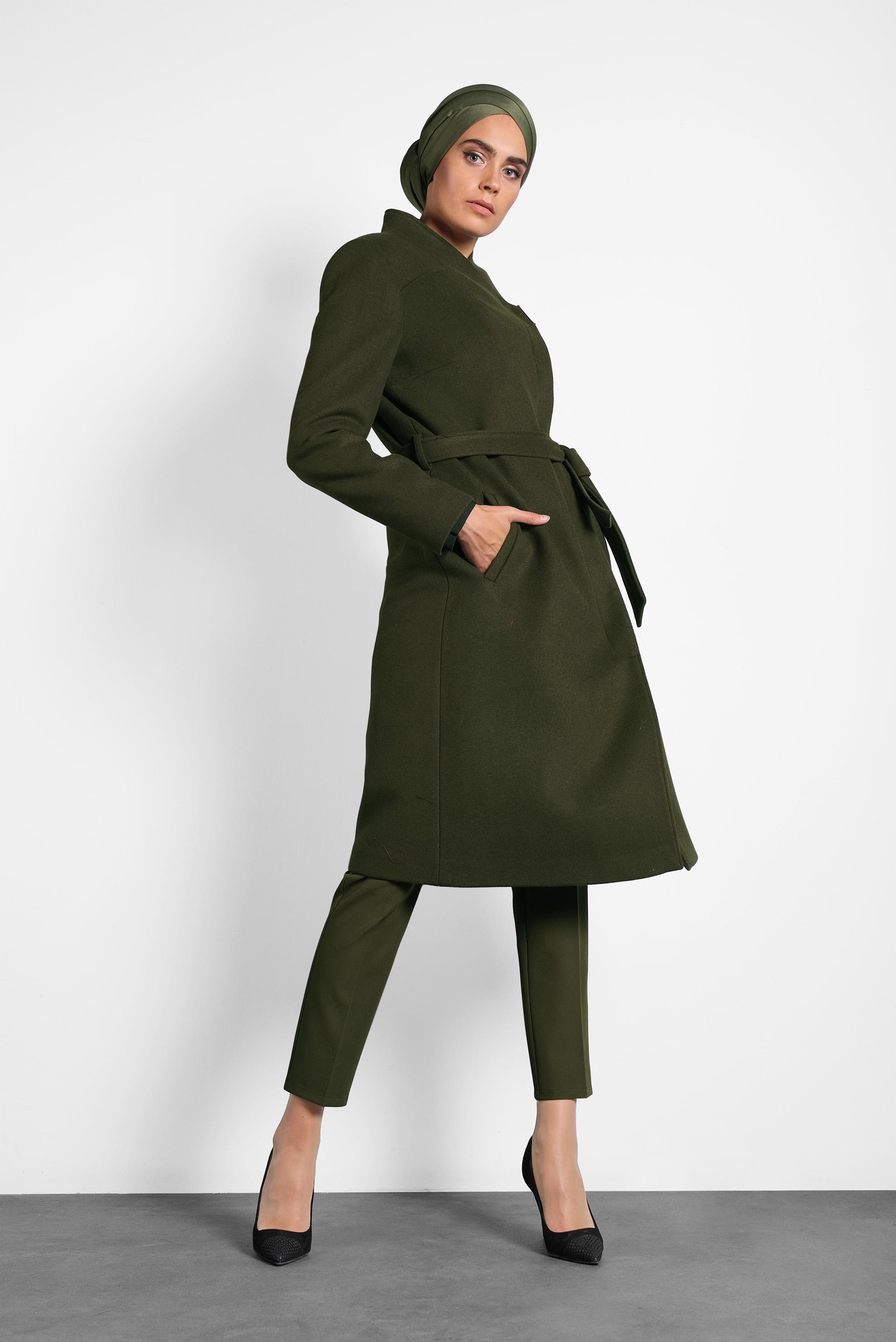 Tesettür giyim HAKİ HAKİM YAKA KUŞAKLI KABAN 90009 