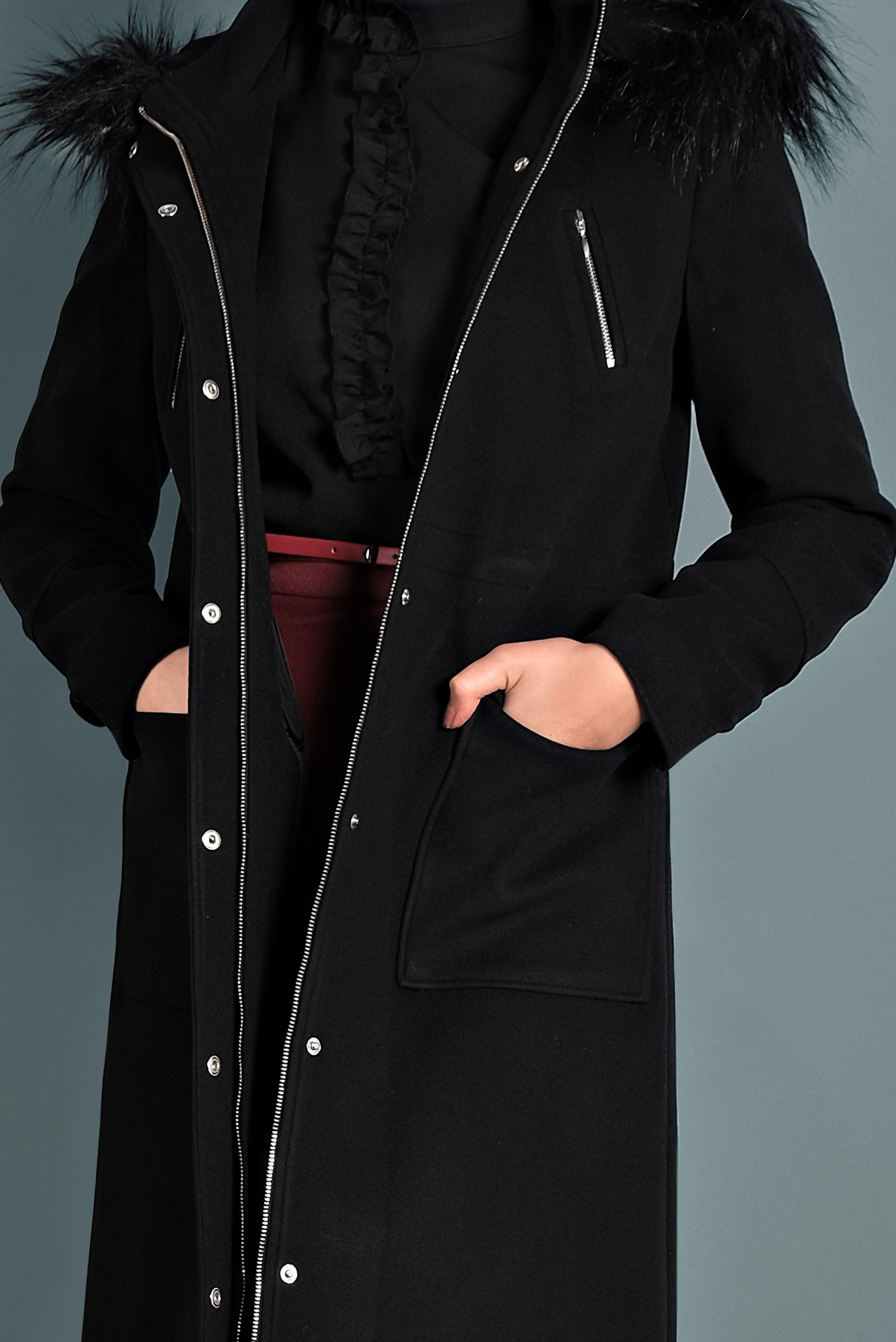 Tesettür giyim SİYAH KAPÜŞONU KÜRKLÜ KABAN 90012