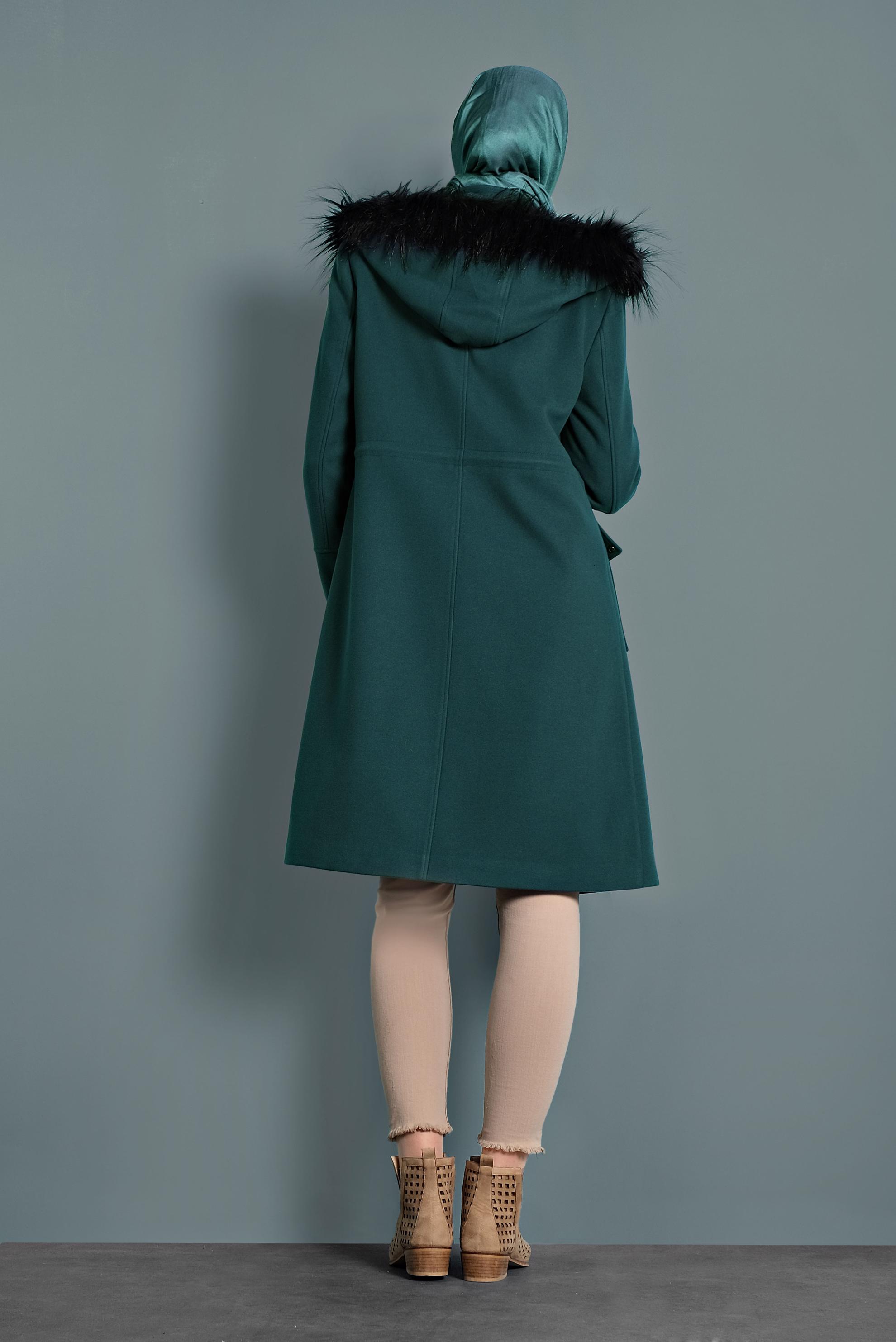 Tesettür giyim MAVİ KAPÜŞONU KÜRKLÜ KABAN 90012