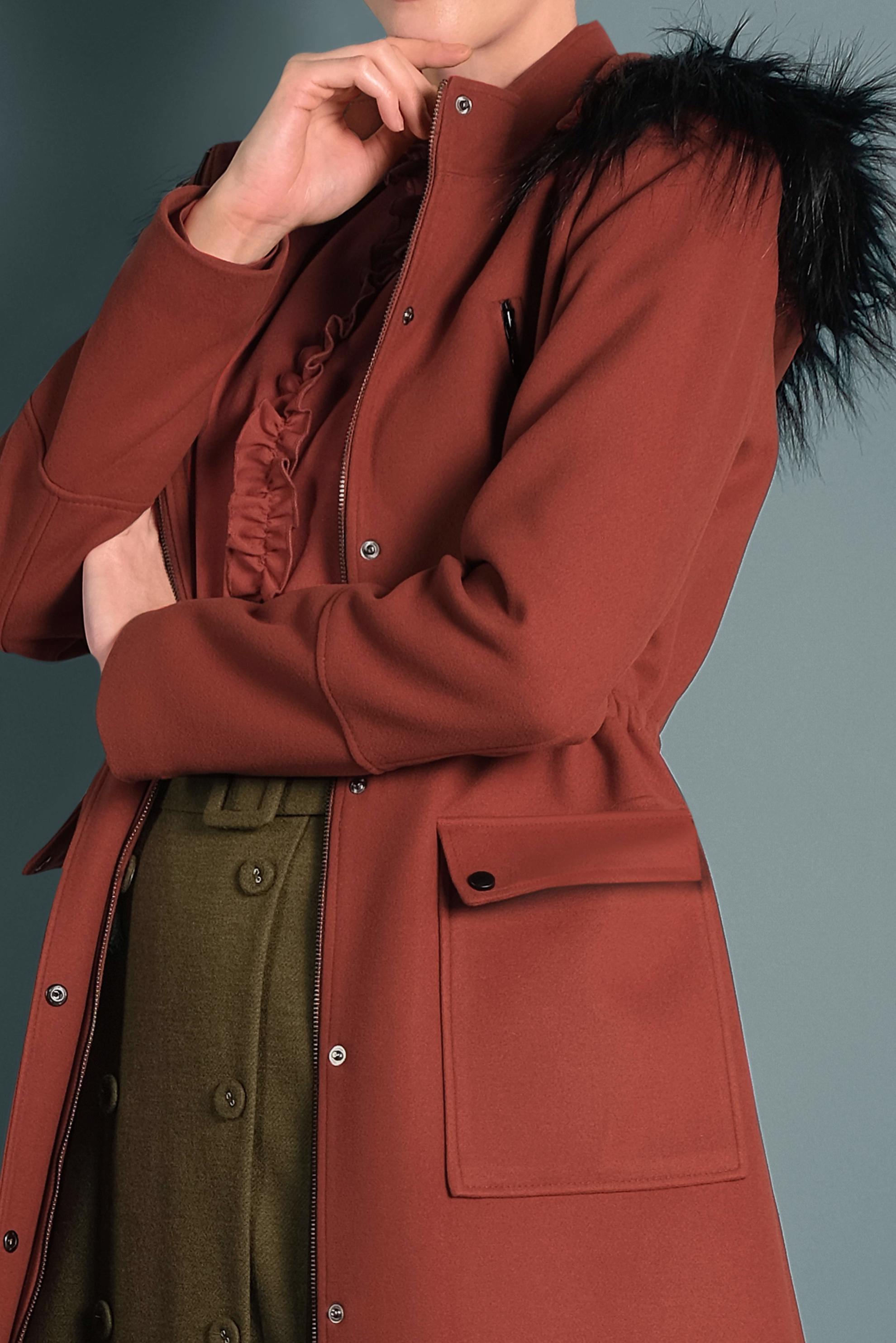 Tesettür giyim TURUNCU KAPÜŞONU KÜRKLÜ KABAN 90012