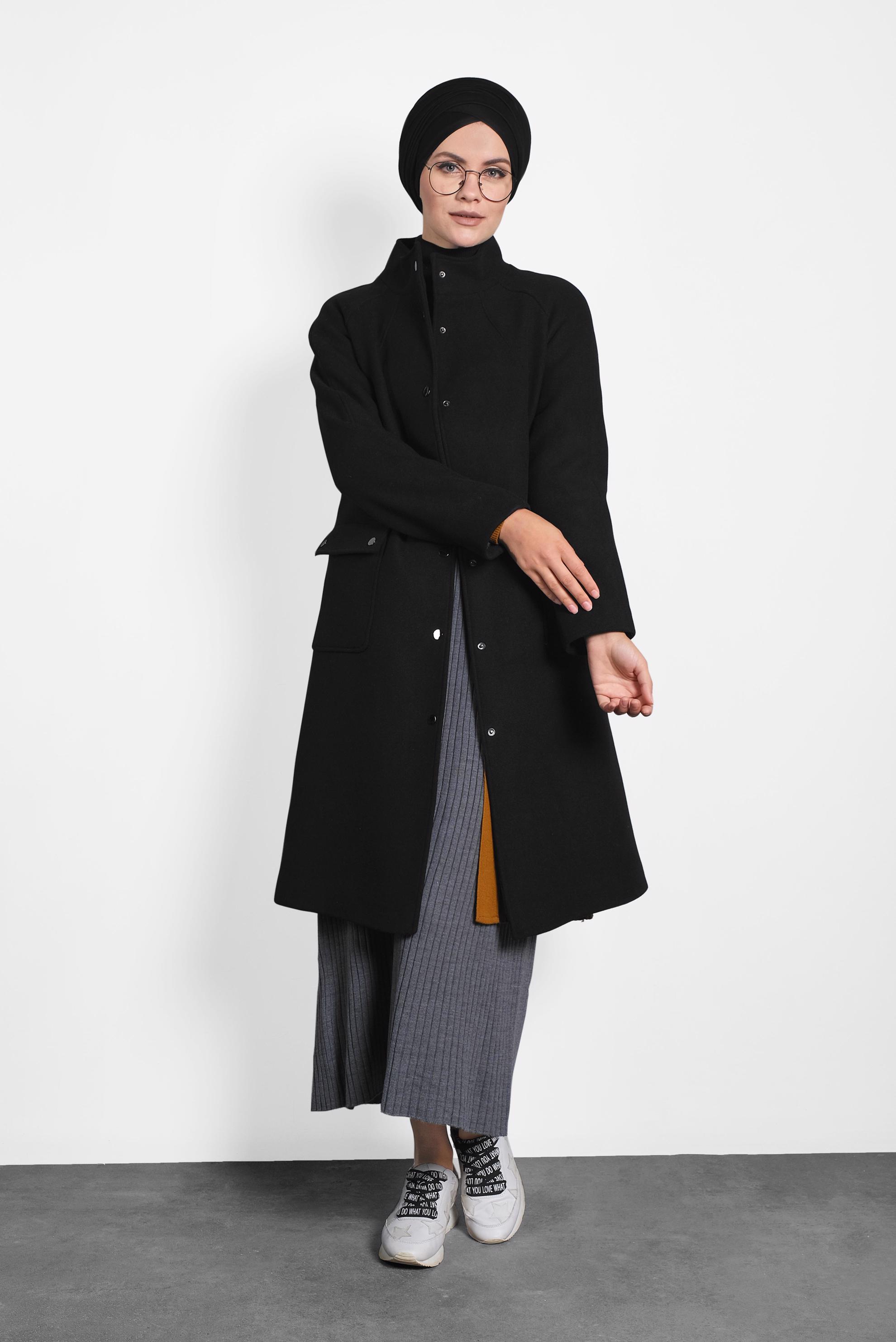 Hijab clothing BLACK SNAP DETAILED WALKER COAT 90013 