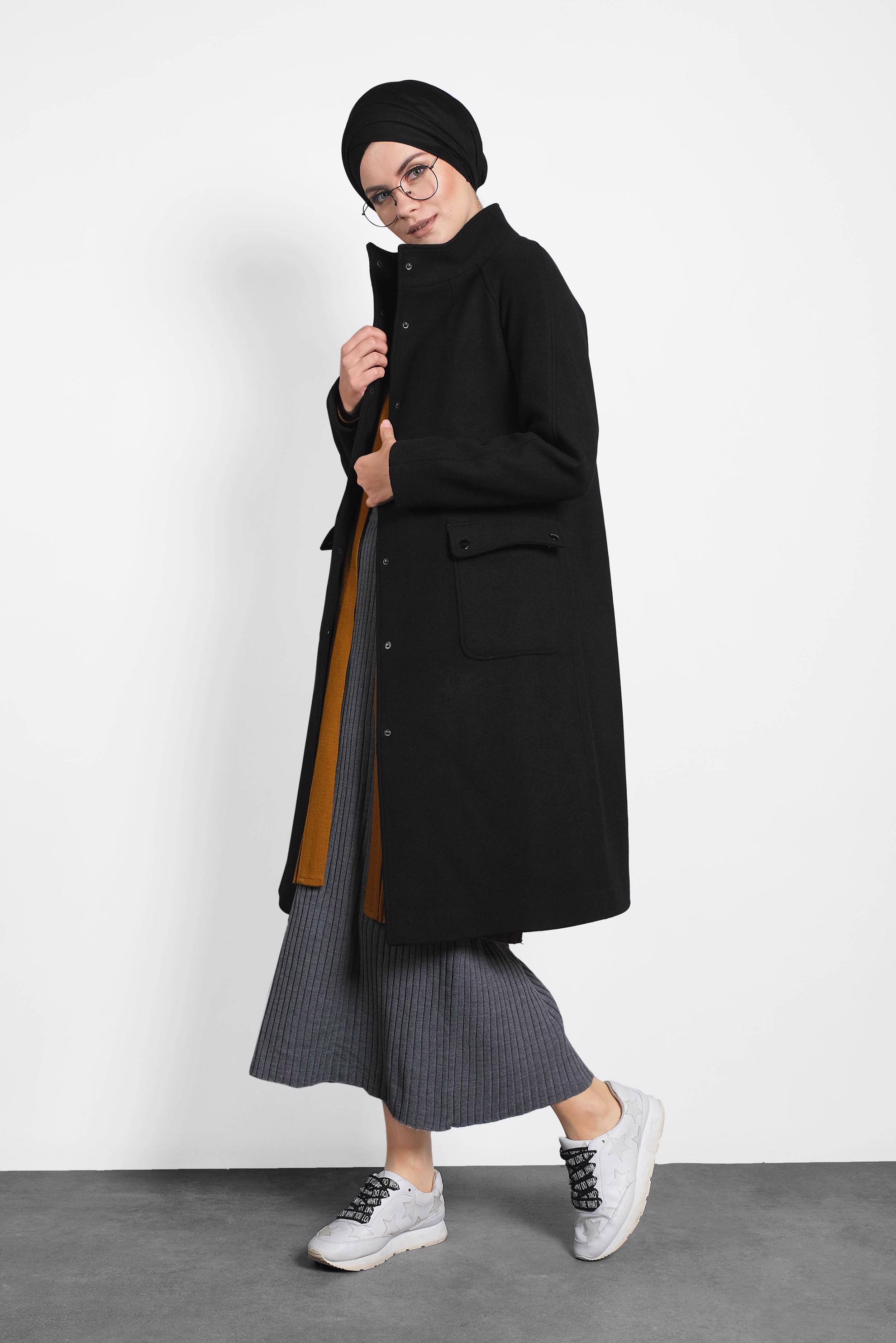 Hijab clothing BLACK SNAP DETAILED WALKER COAT 90013 