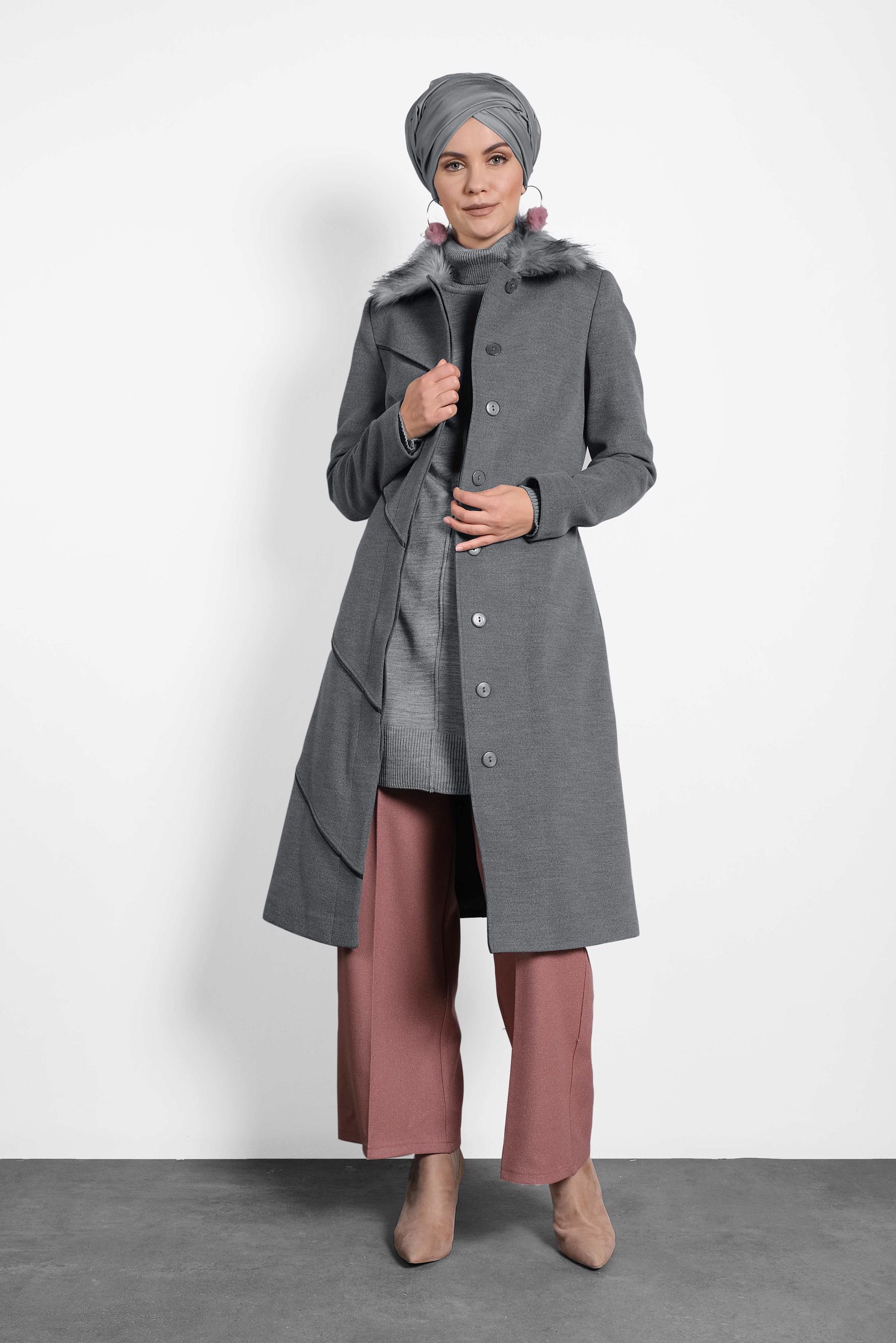 Tesettür giyim GRİ YAKASI KÜRKLÜ KUŞAKLI KABAN 90016 