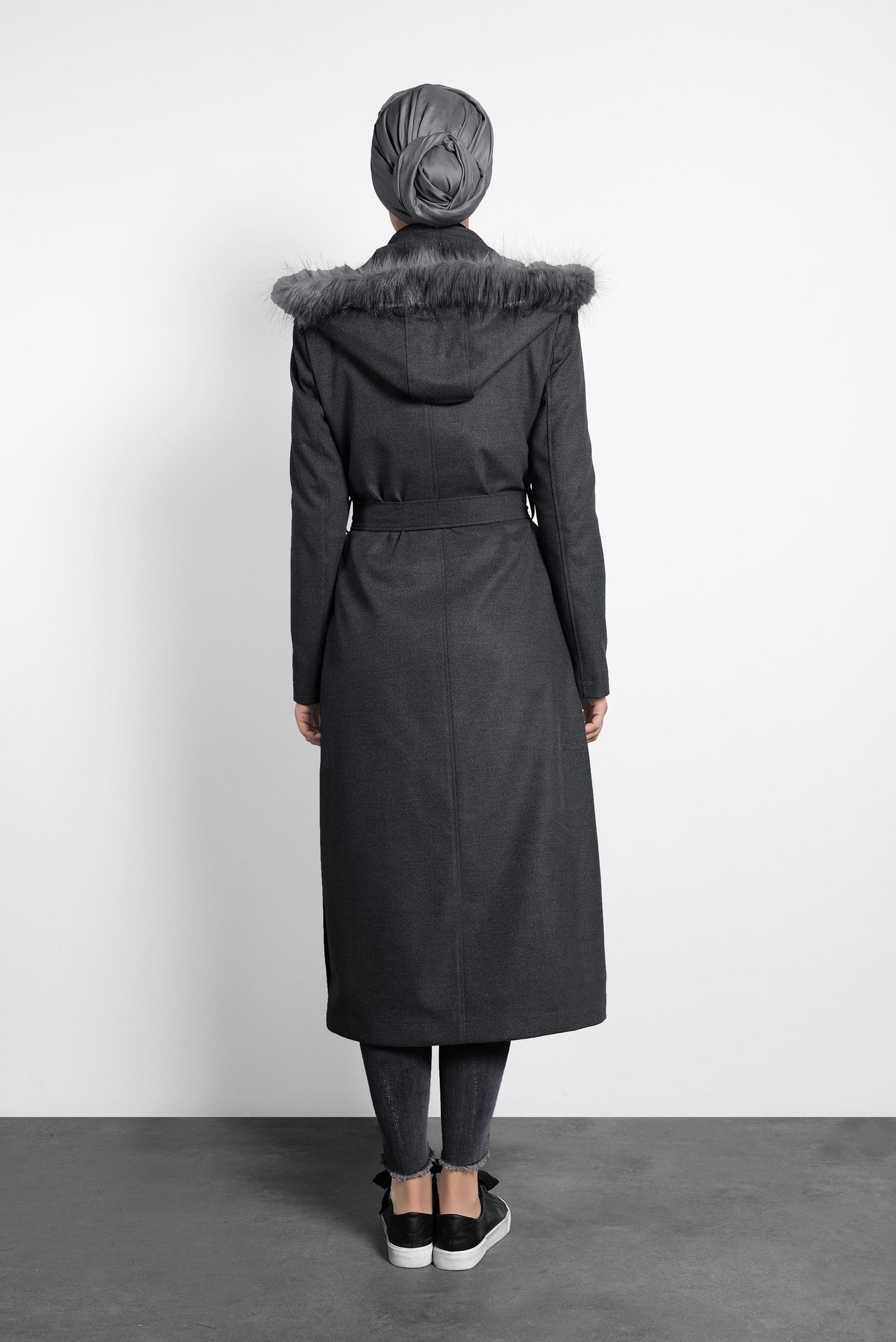 Tesettür giyim GRİ KAPÜŞONLU KUŞAKLI KABAN 90021 