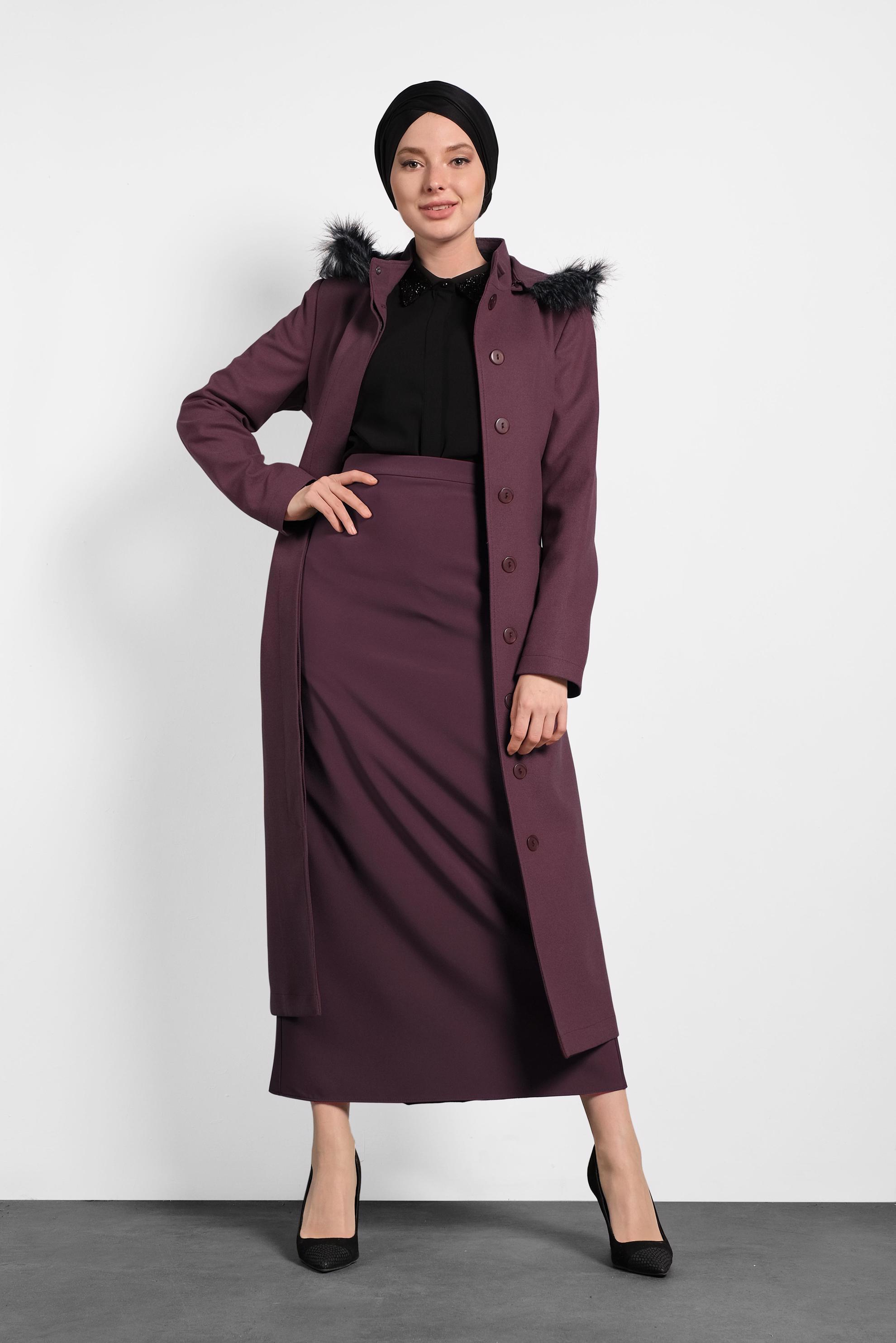 Tesettür giyim BORDO KAPÜŞONLU KUŞAKLI KABAN 90021 