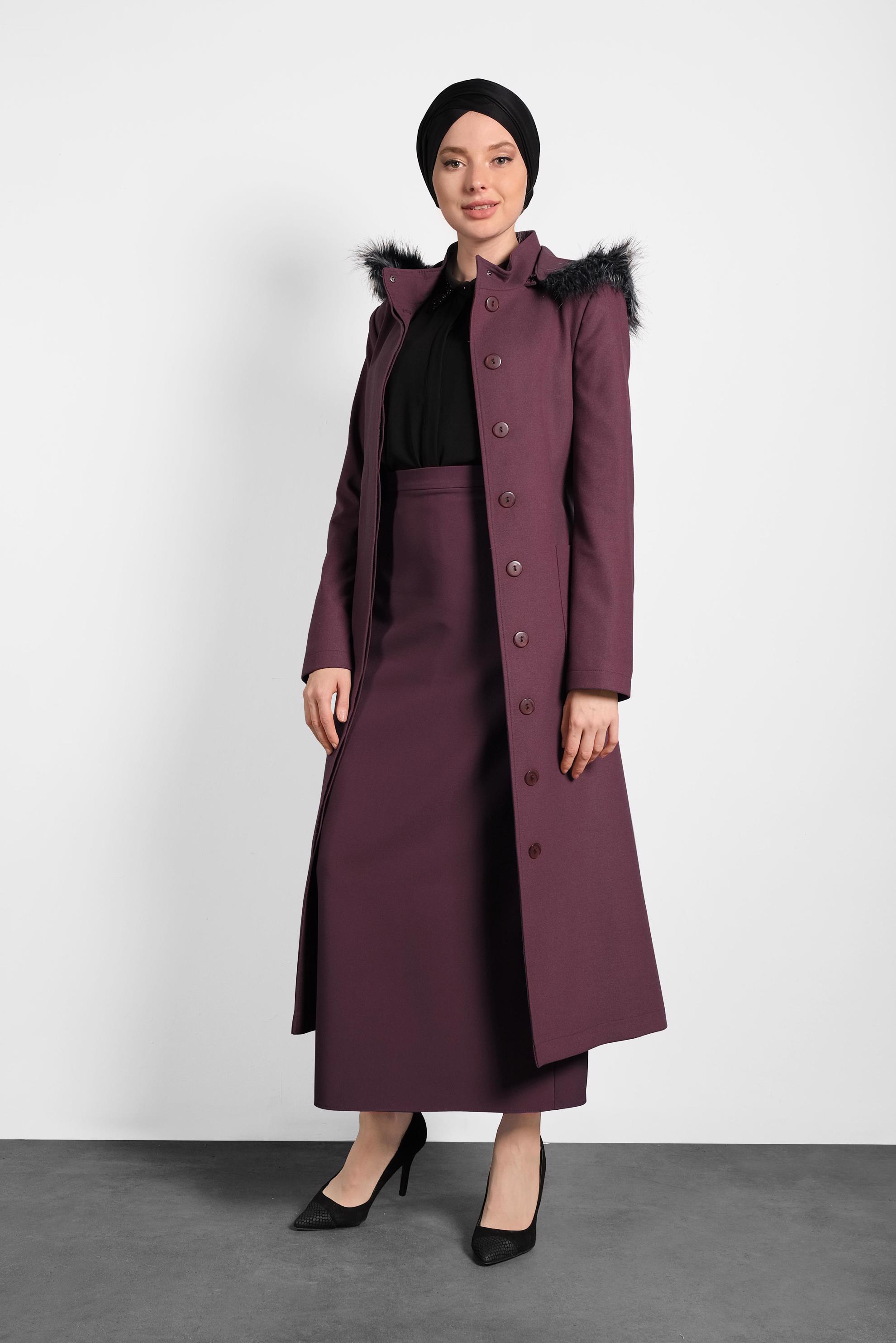 Tesettür giyim BORDO KAPÜŞONLU KUŞAKLI KABAN 90021 