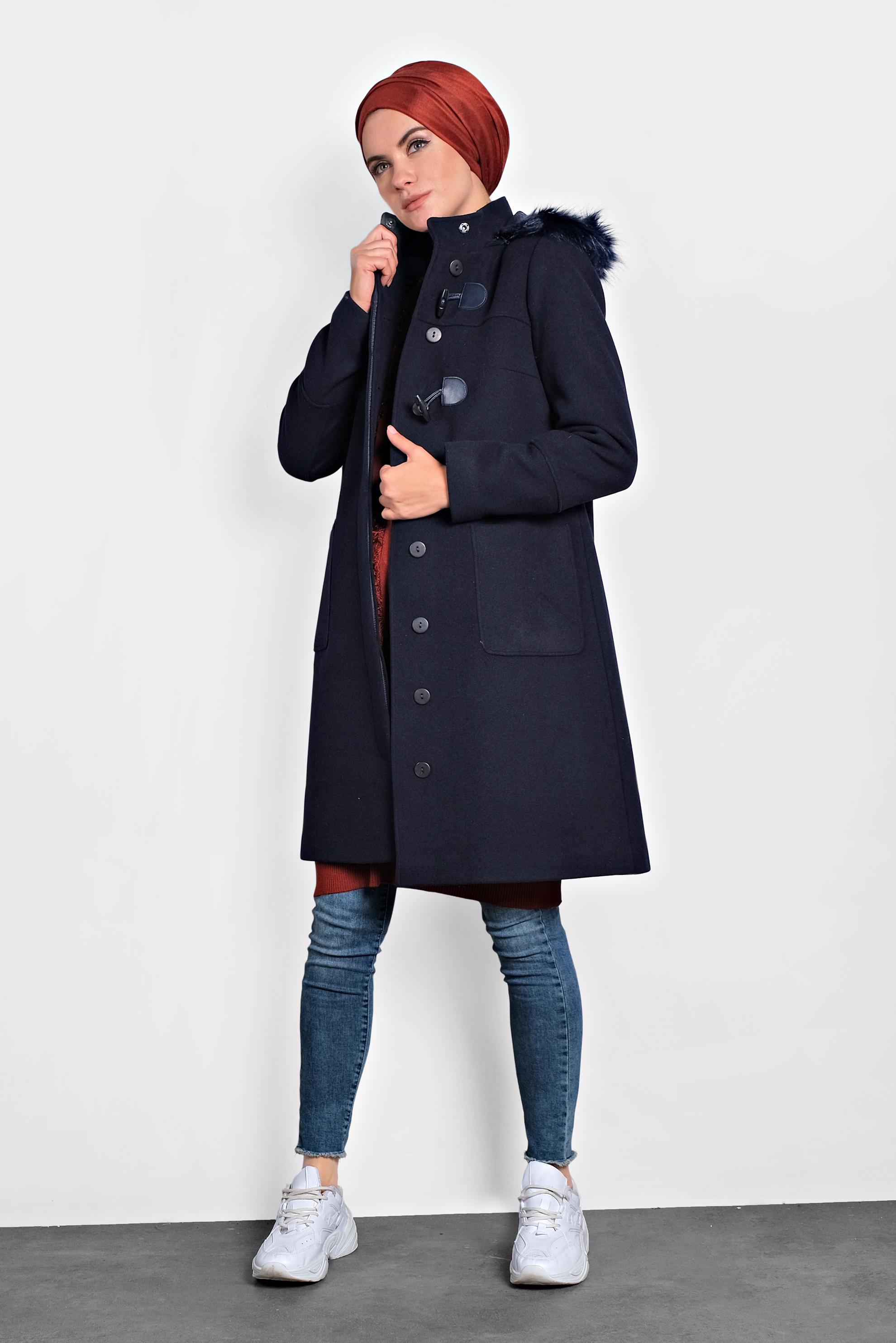 Tesettür giyim LACİVERT KAPÜŞONU KÜRKLÜ KABAN 90022 