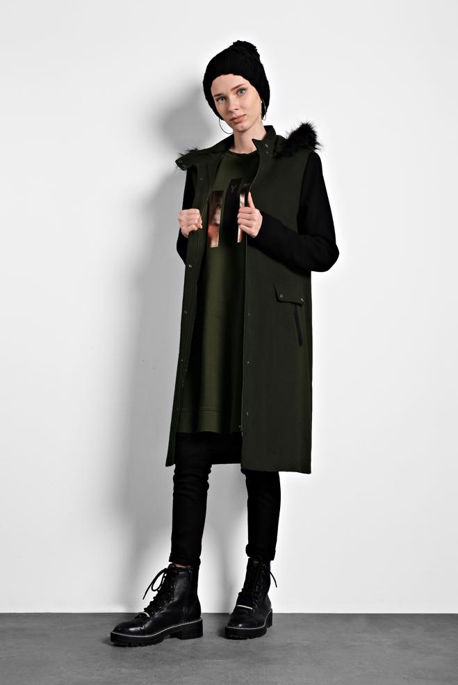 Tesettür giyim HAKİ KAPÜŞONLU CEPLİ KABAN 90023 - ALVİNA