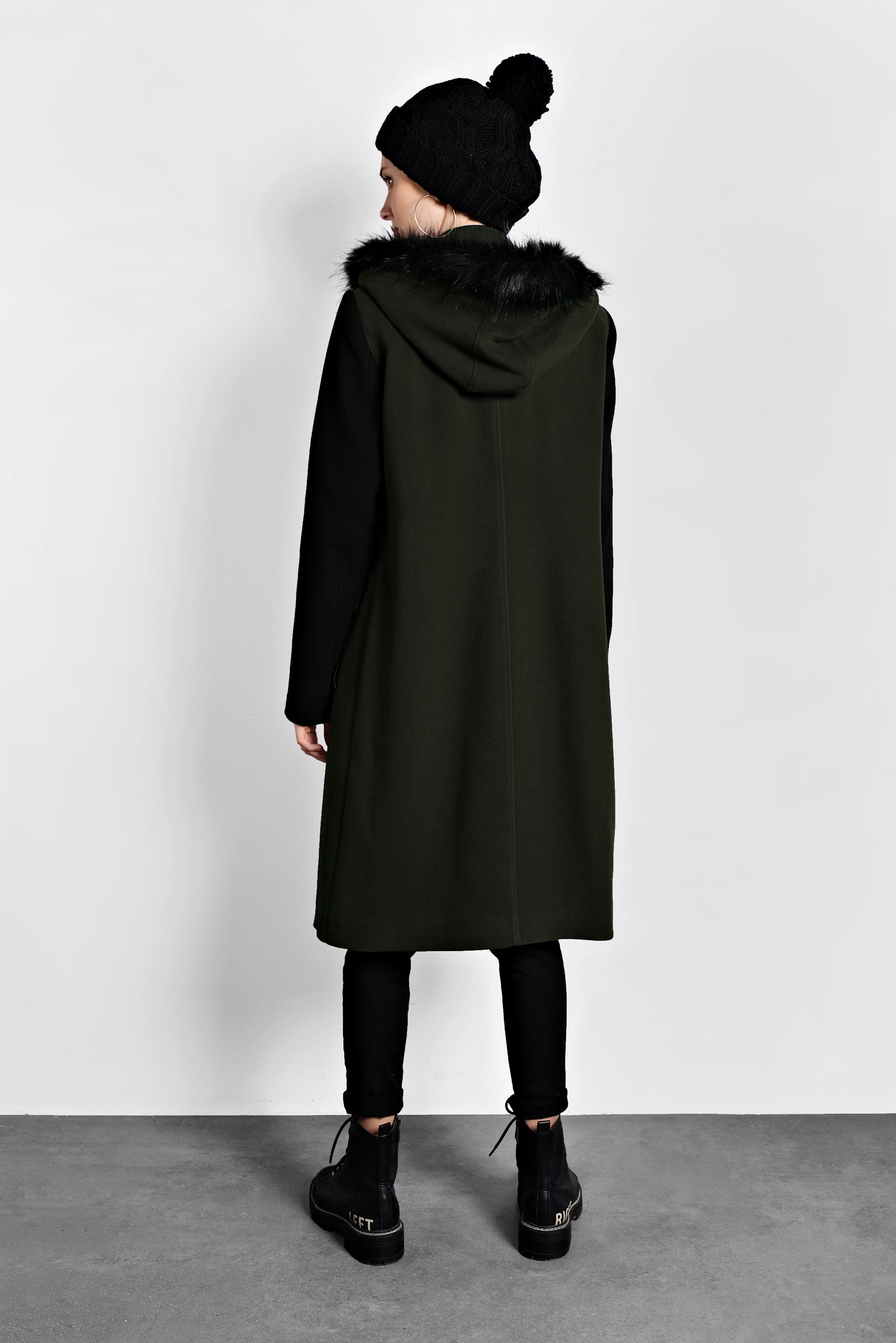 Tesettür giyim HAKİ KAPÜŞONLU CEPLİ KABAN 90023