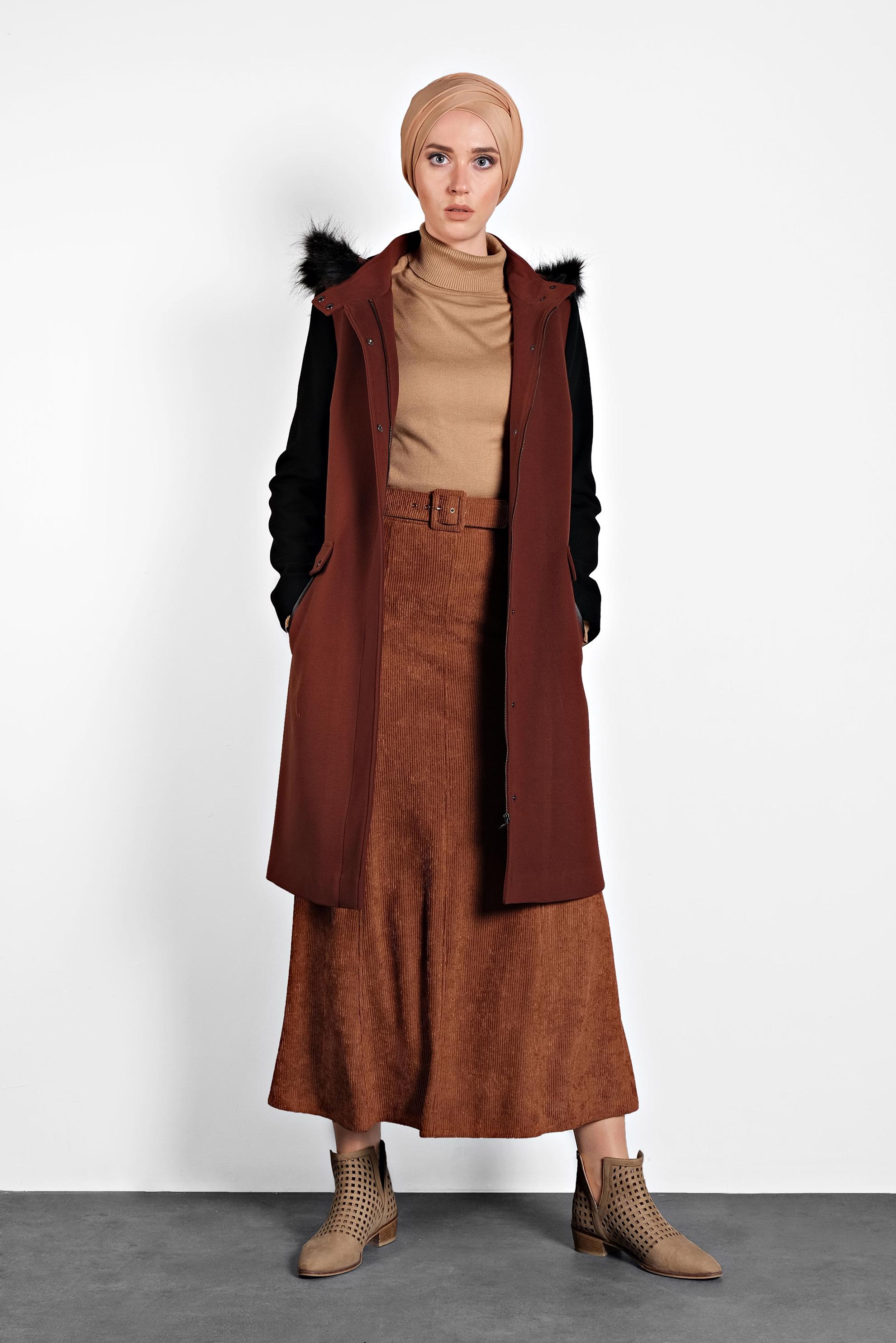 Tesettür giyim TURUNCU KAPÜŞONLU CEPLİ KABAN 90023