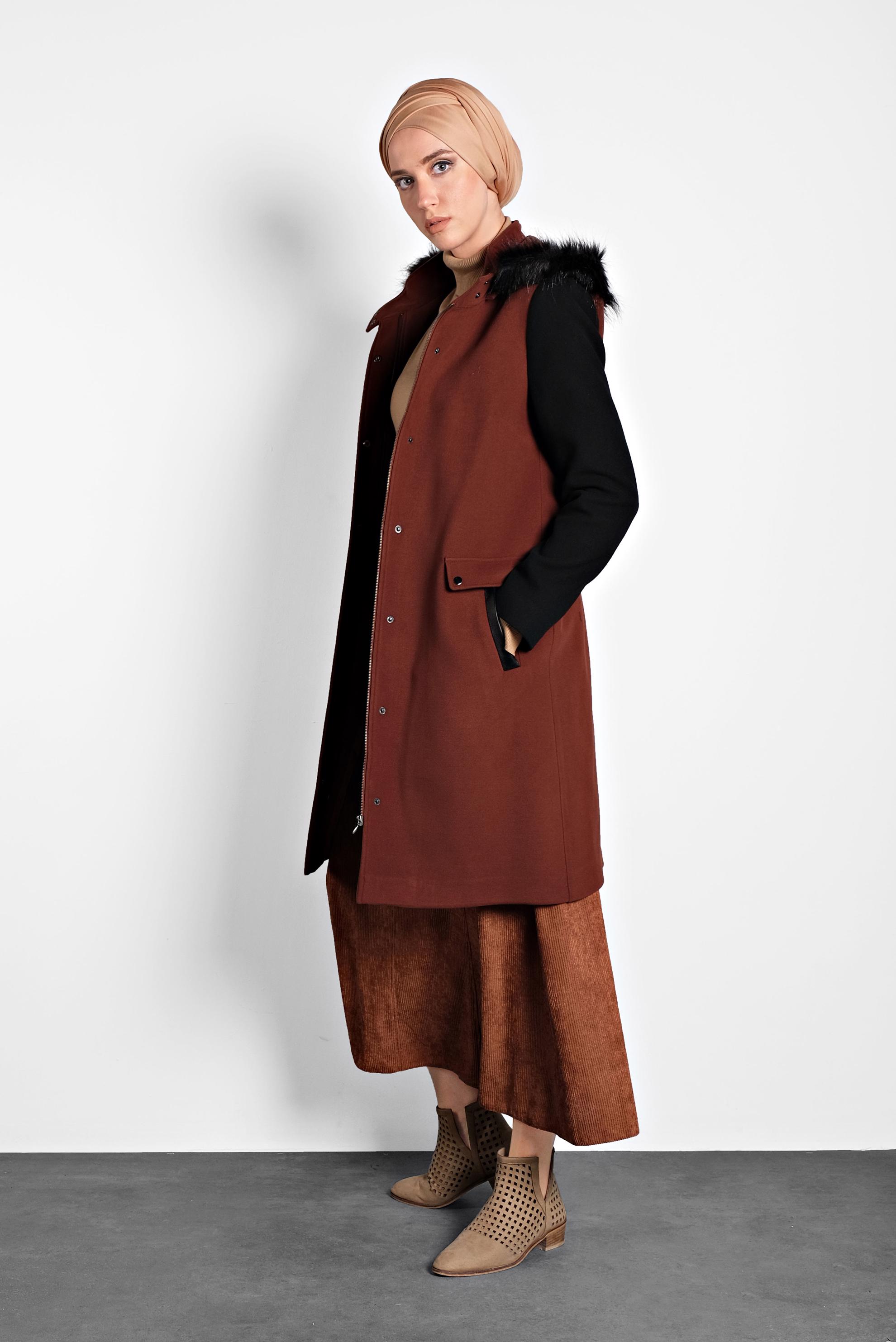 Tesettür giyim TURUNCU KAPÜŞONLU CEPLİ KABAN 90023