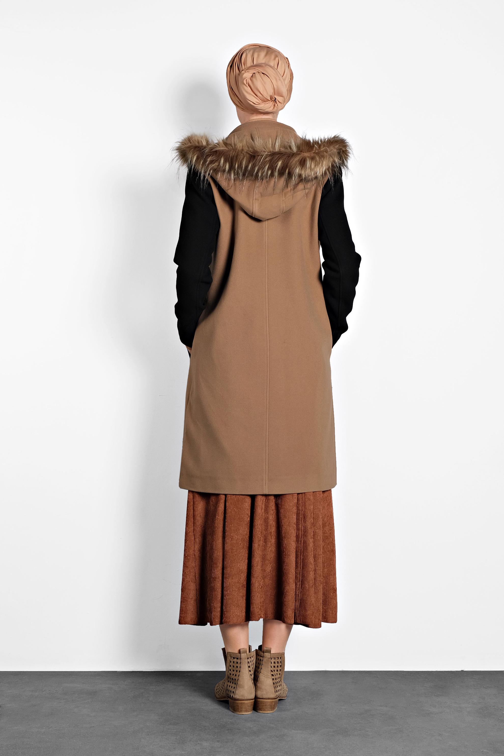 Tesettür giyim TABA KAPÜŞONLU CEPLİ KABAN 90023