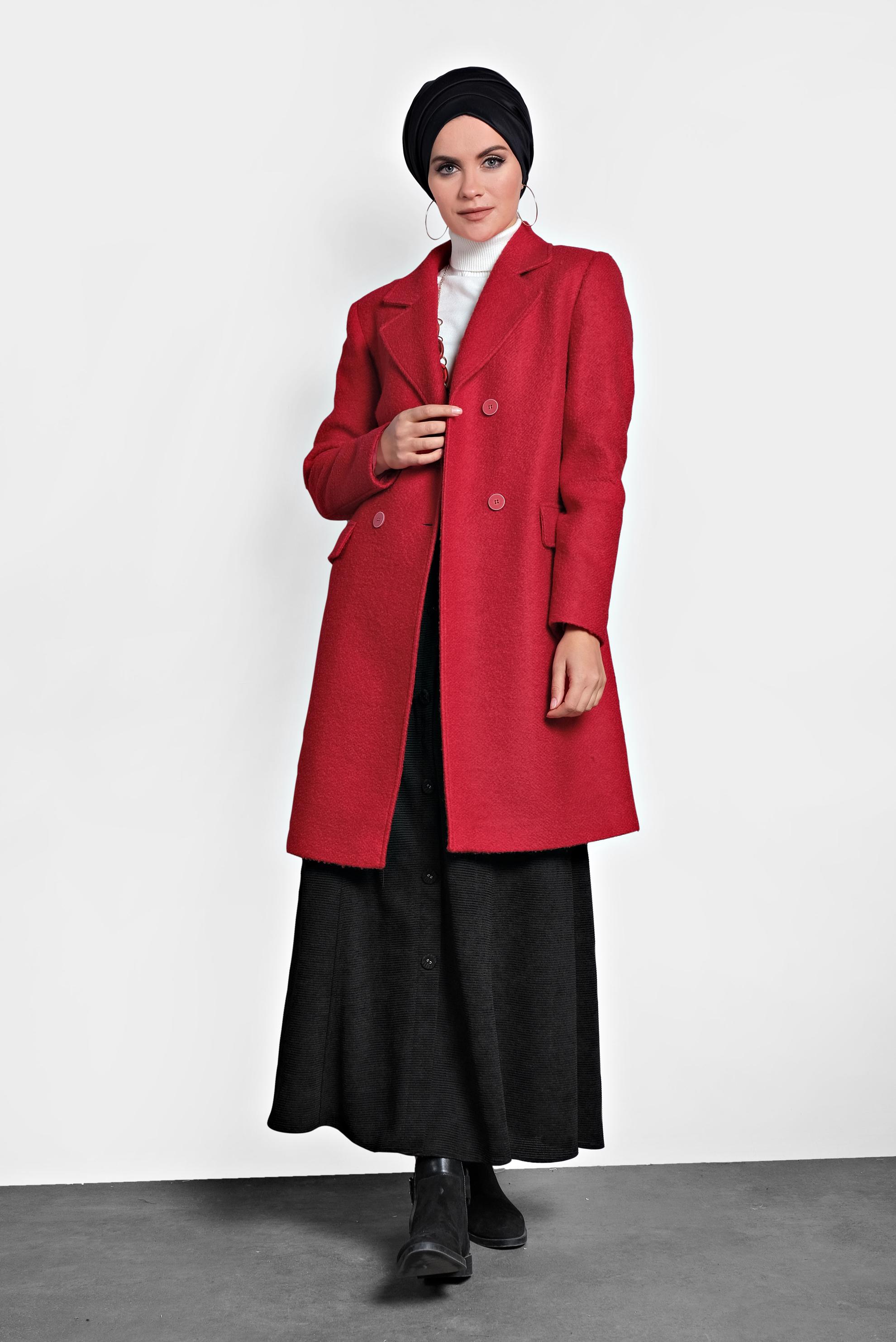 Tesettür giyim KIRMIZI DÜĞMELİ KLASİK KABAN 90026 