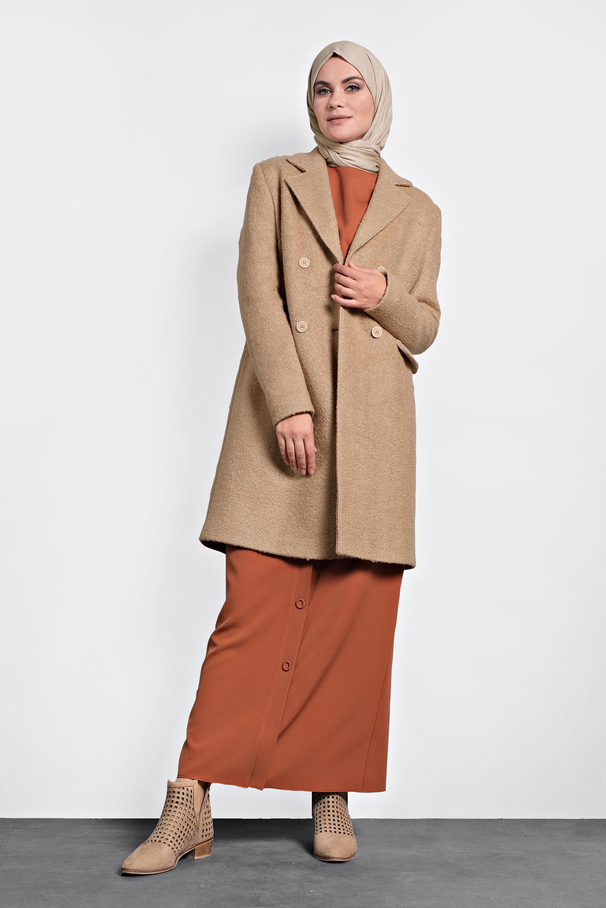 Tesettür giyim KAHVE DÜĞMELİ KLASİK KABAN 90026 