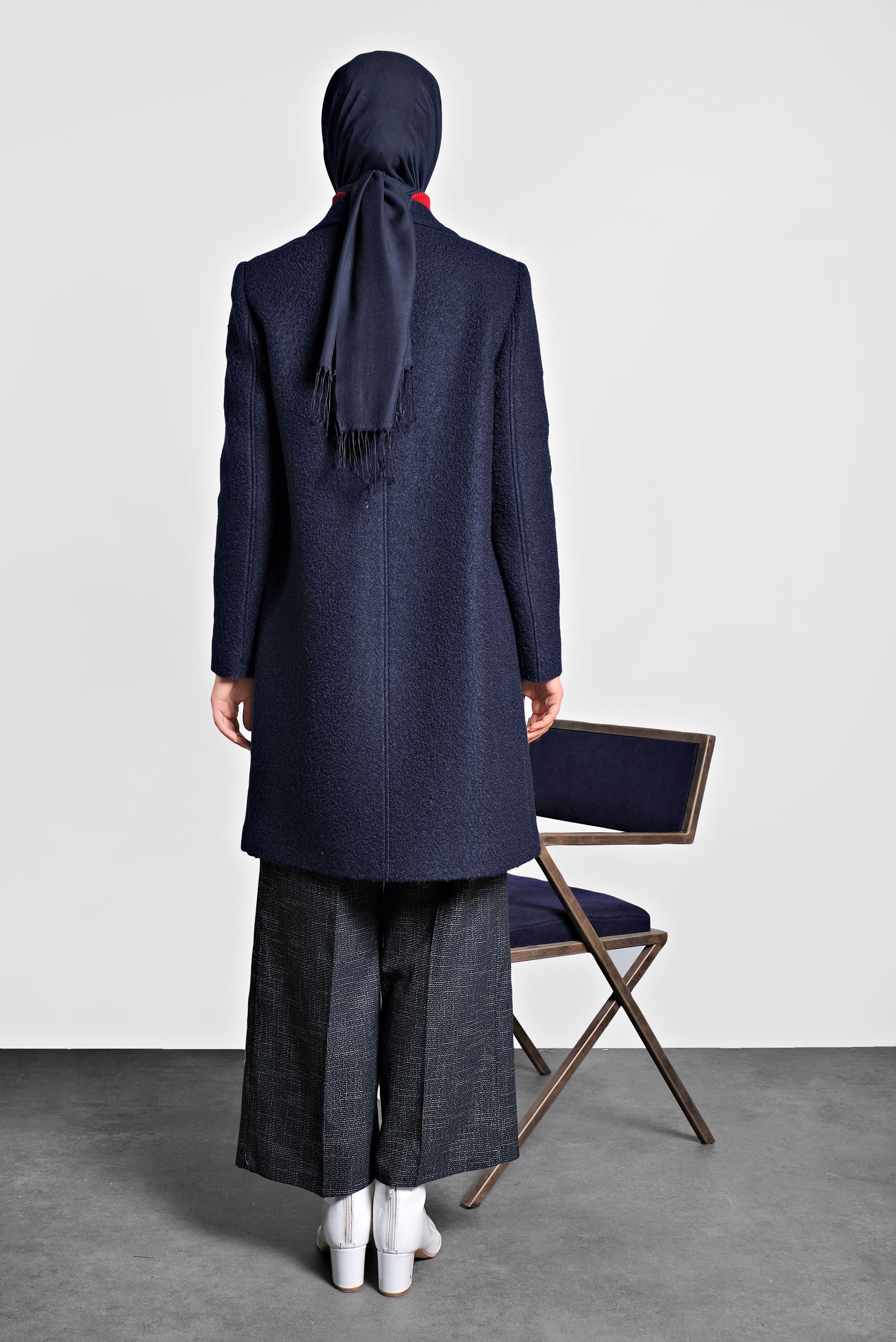 Tesettür giyim LACİVERT DÜĞMELİ KLASİK KABAN 90026 