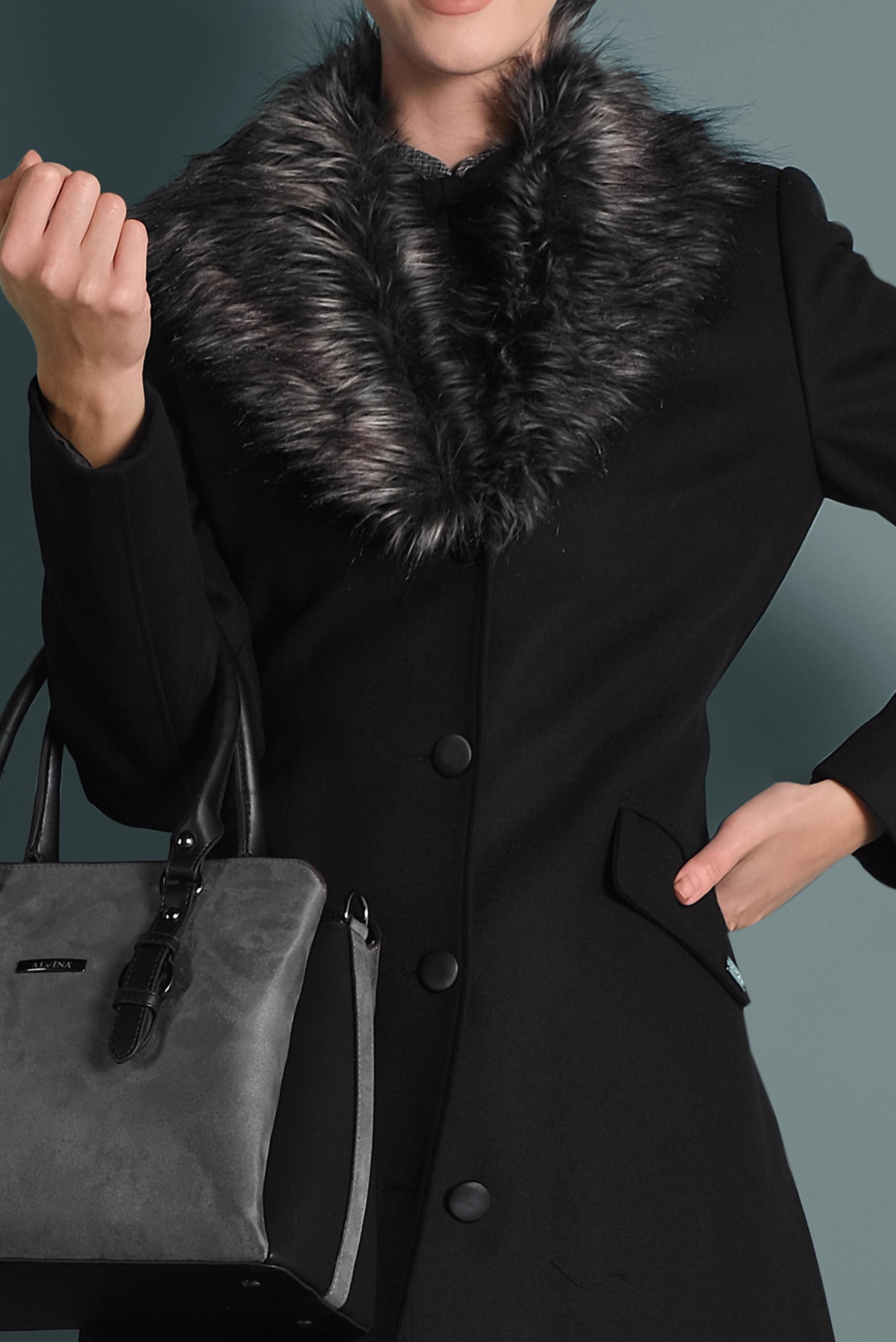 Tesettür giyim SİYAH YAKASI KÜRKLÜ DÜĞMELİ KABAN 90032 