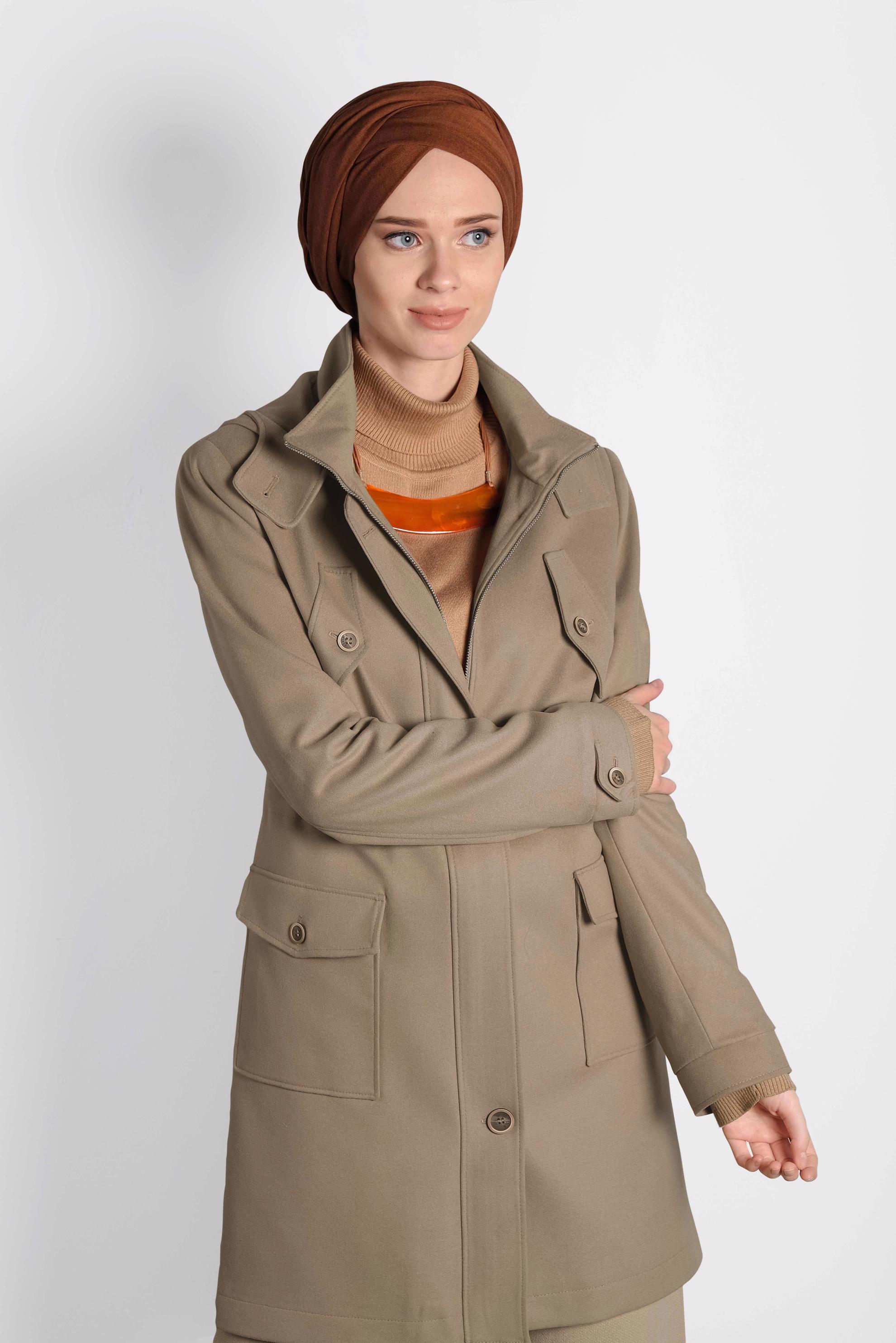 Tesettür giyim BEJ KAPÜŞONLU KABAN 90034 