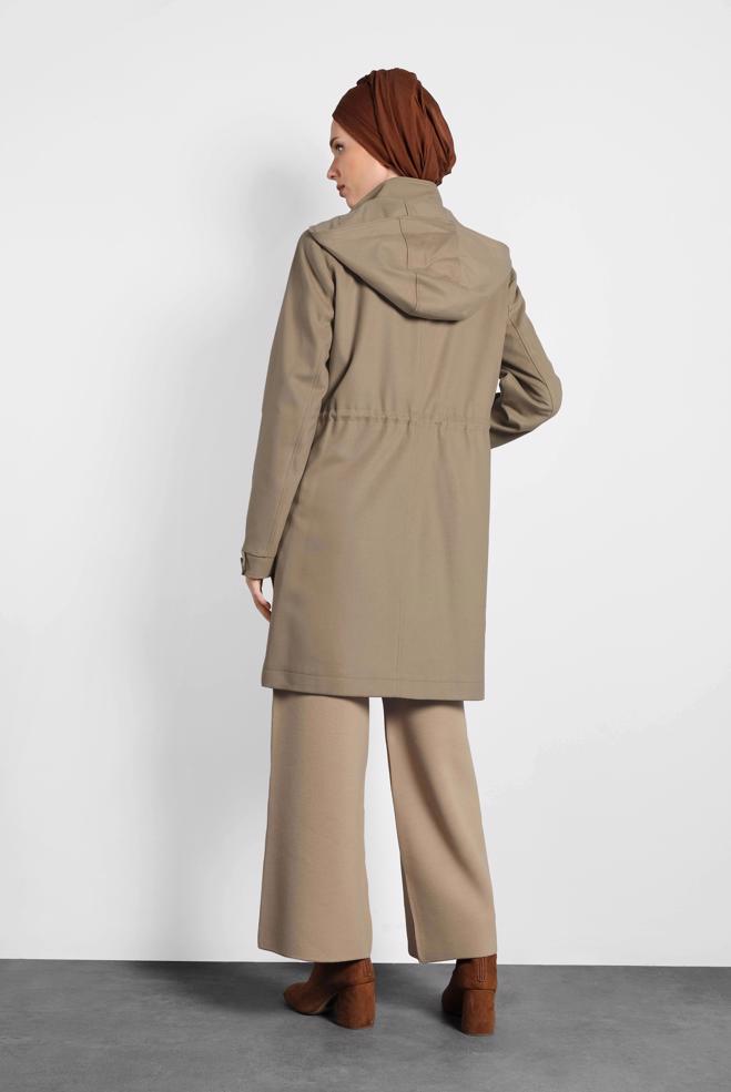 Tesettür giyim BEJ KAPÜŞONLU KABAN 90034  - ALVİNA