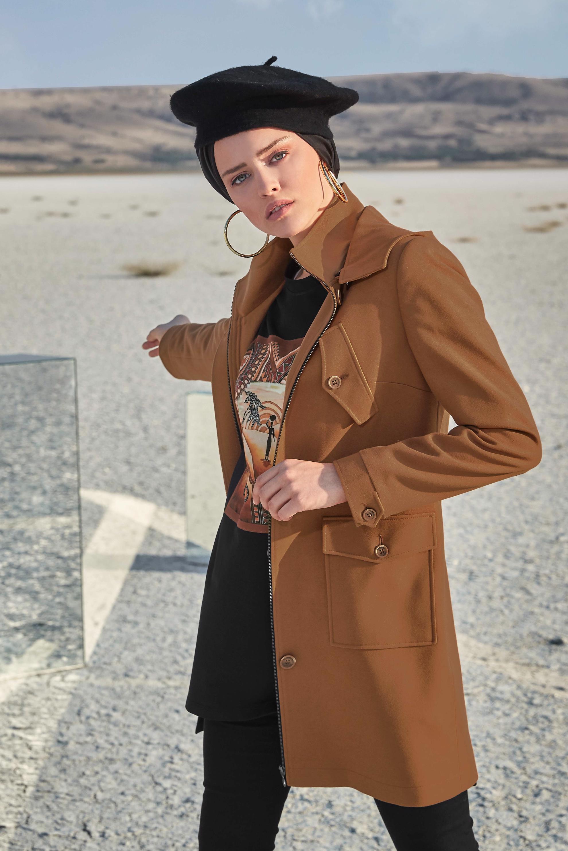 Tesettür giyim TABA KAPÜŞONLU KABAN 90034 