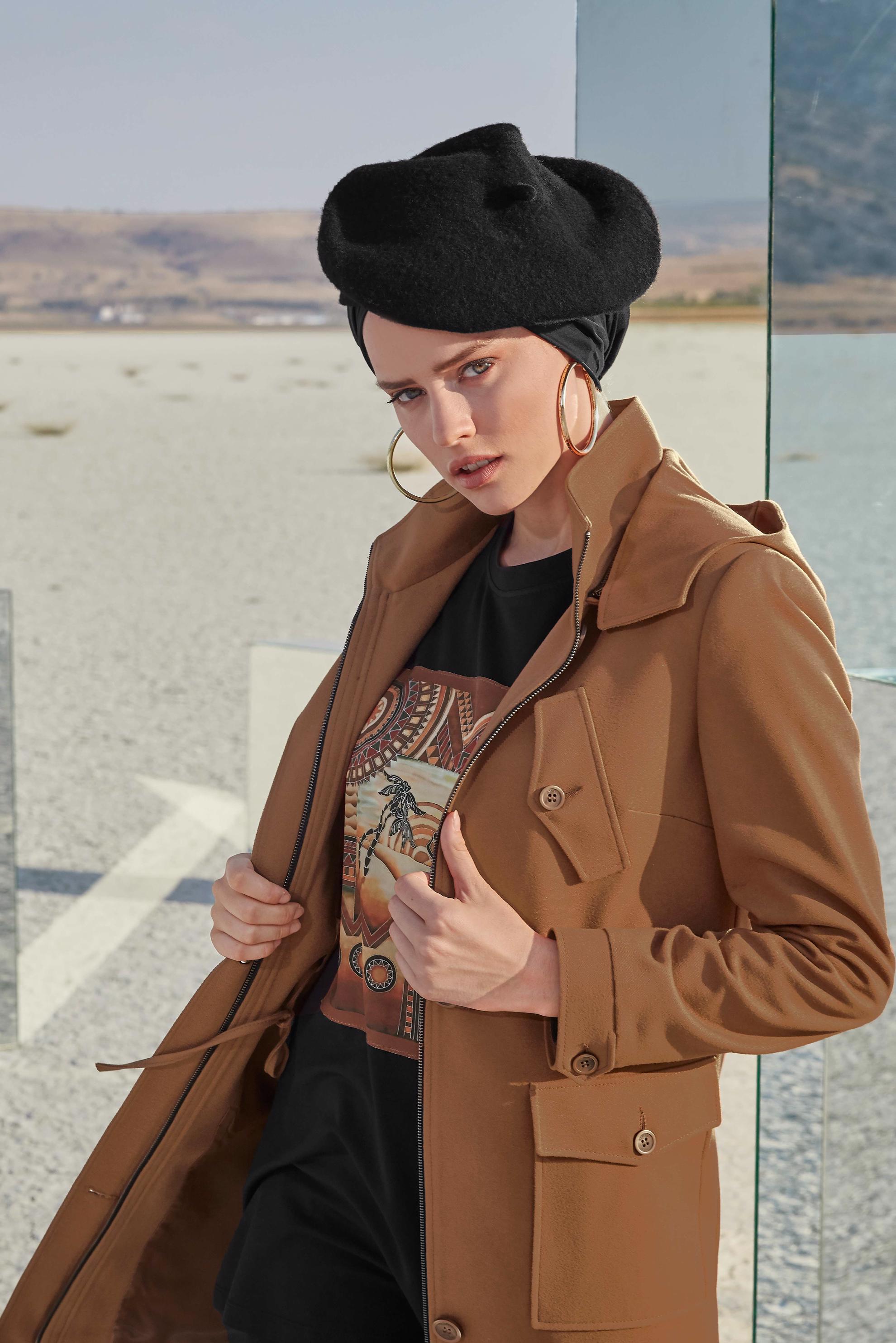 Tesettür giyim TABA KAPÜŞONLU KABAN 90034 