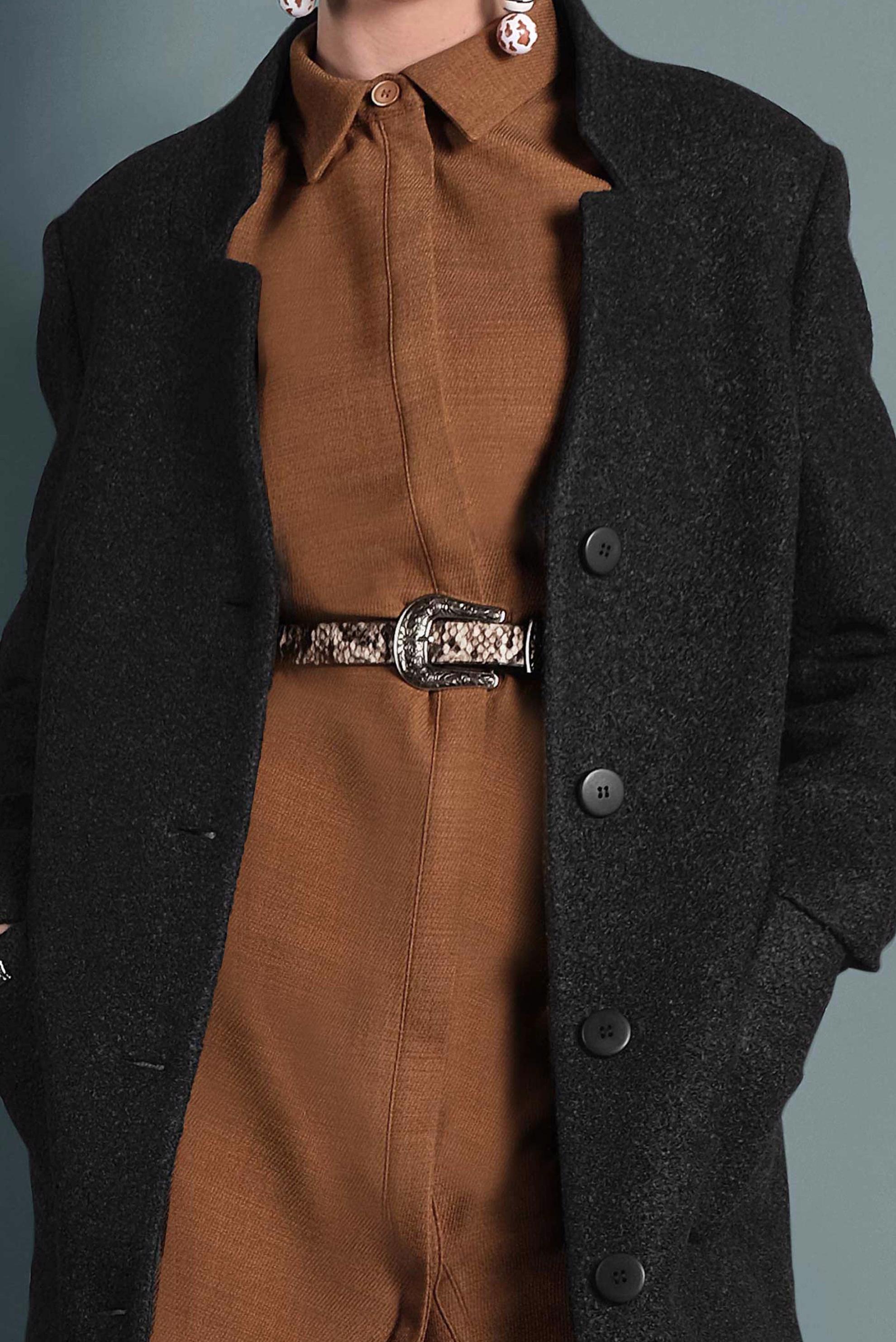 Tesettür giyim SİYAH CEP DETAYLI DÜĞMELİ KAŞE KABAN 90035 